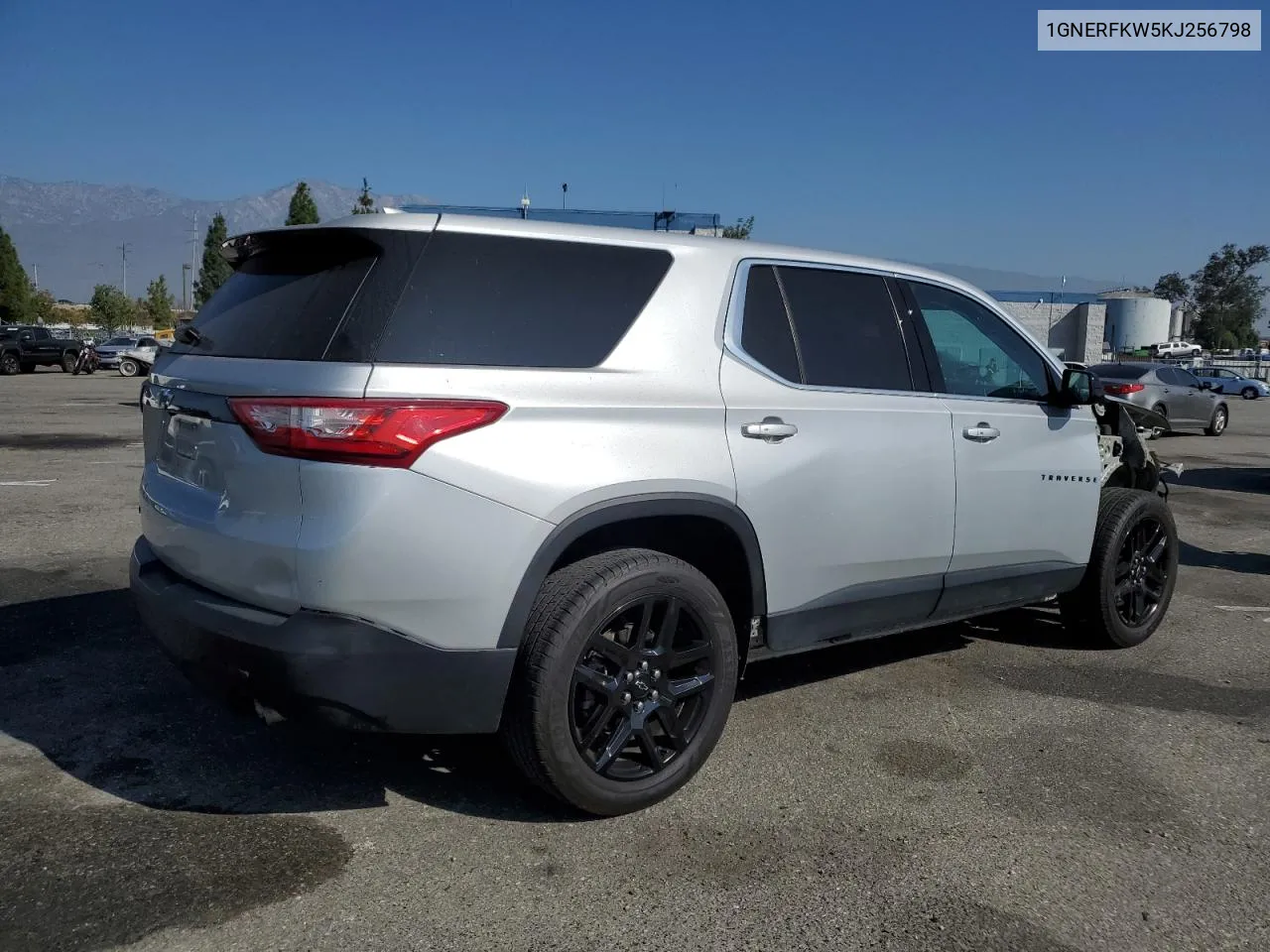 2019 Chevrolet Traverse Ls VIN: 1GNERFKW5KJ256798 Lot: 72825394