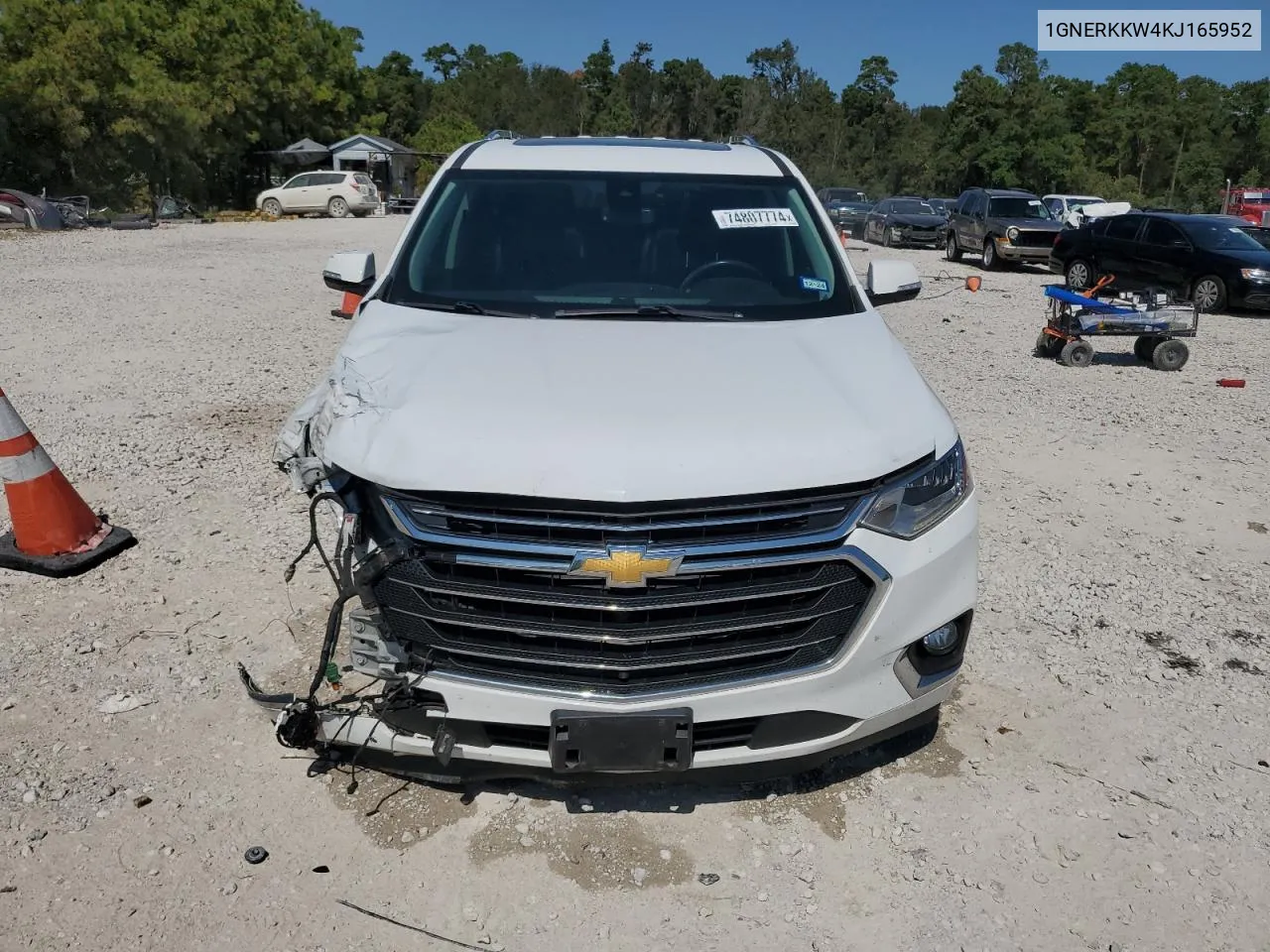 2019 Chevrolet Traverse Premier VIN: 1GNERKKW4KJ165952 Lot: 74807774