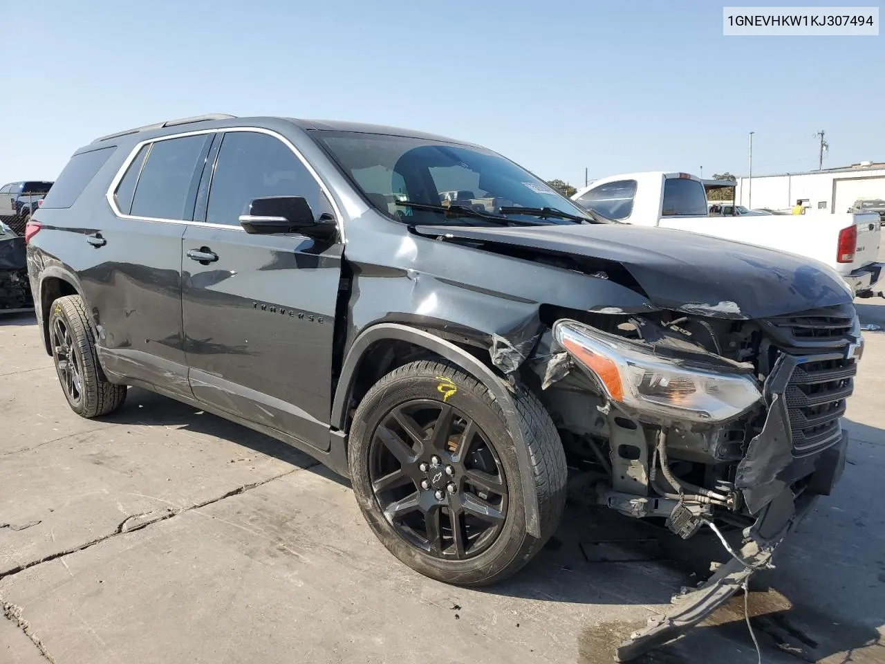 1GNEVHKW1KJ307494 2019 Chevrolet Traverse Lt