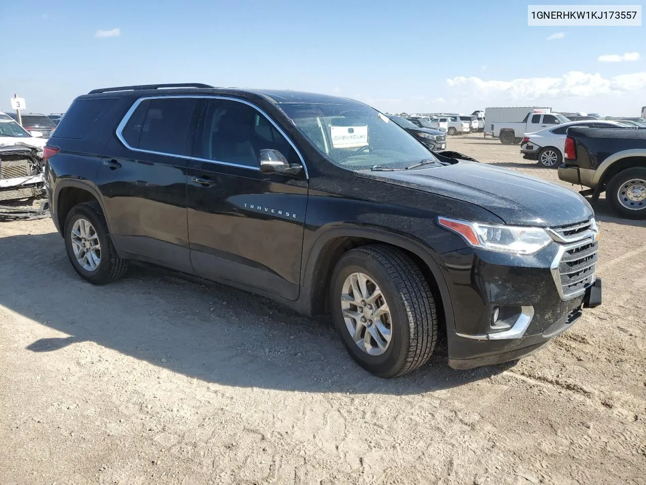 1GNERHKW1KJ173557 2019 Chevrolet Traverse Lt