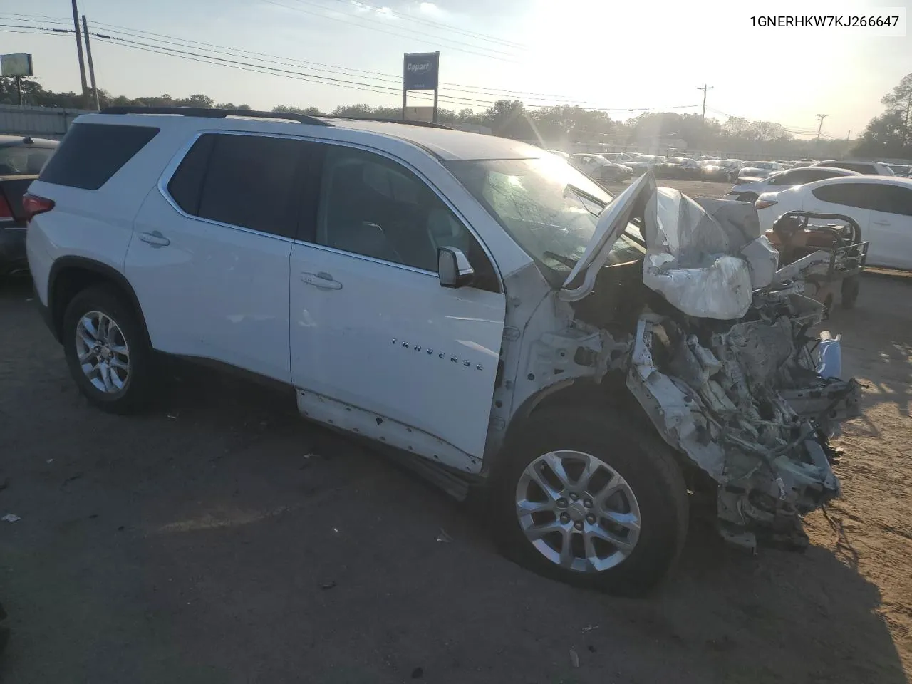 1GNERHKW7KJ266647 2019 Chevrolet Traverse Lt