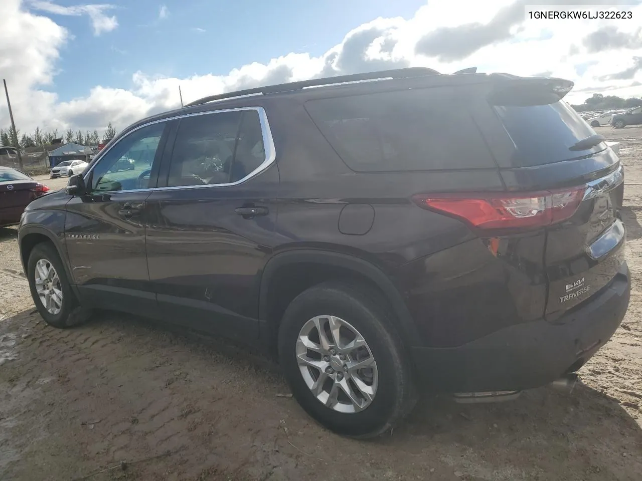 1GNERGKW6LJ322623 2020 Chevrolet Traverse Lt