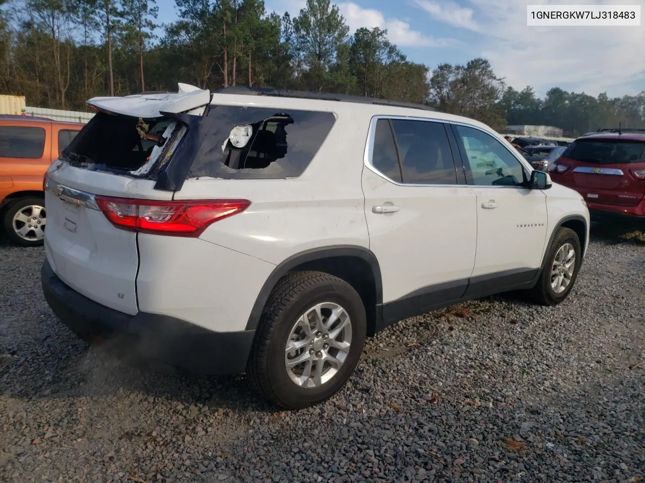 1GNERGKW7LJ318483 2020 Chevrolet Traverse Lt