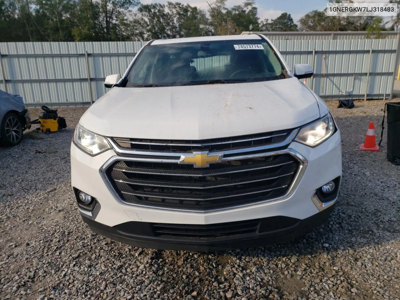 1GNERGKW7LJ318483 2020 Chevrolet Traverse Lt