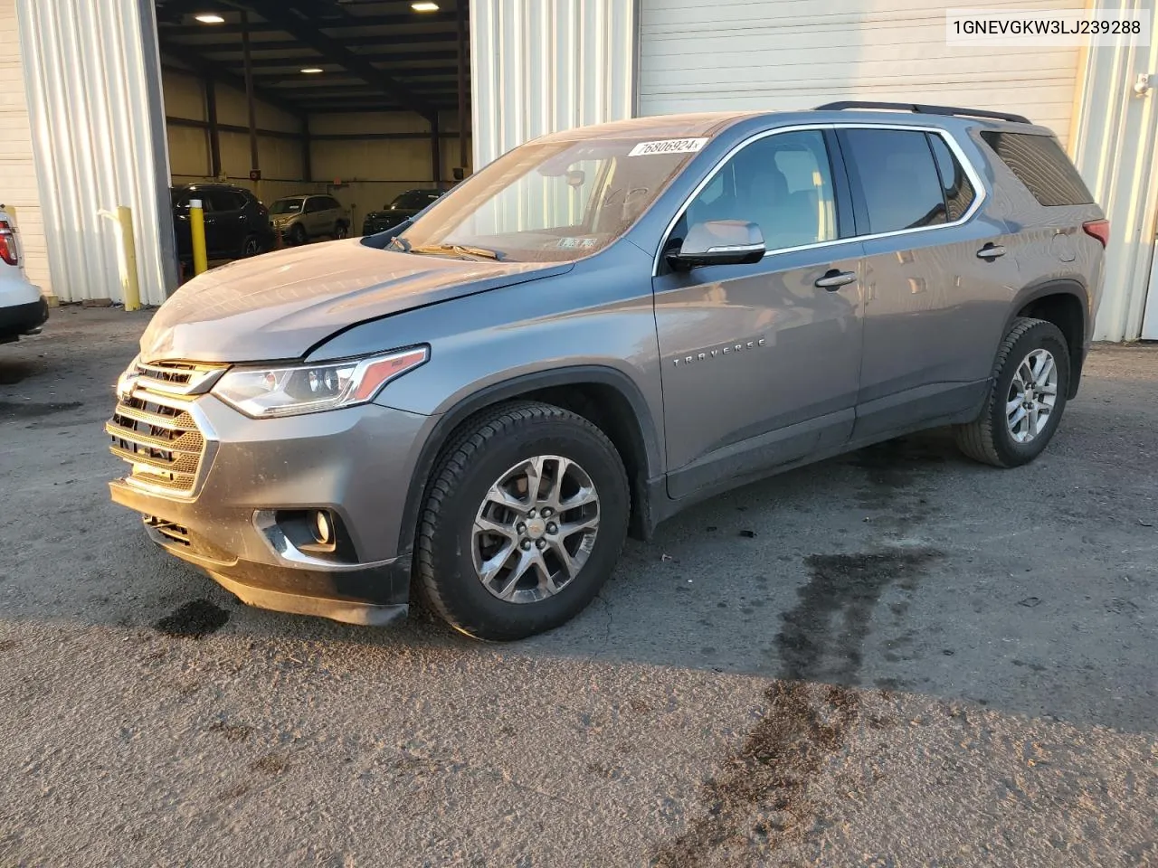 1GNEVGKW3LJ239288 2020 Chevrolet Traverse Lt