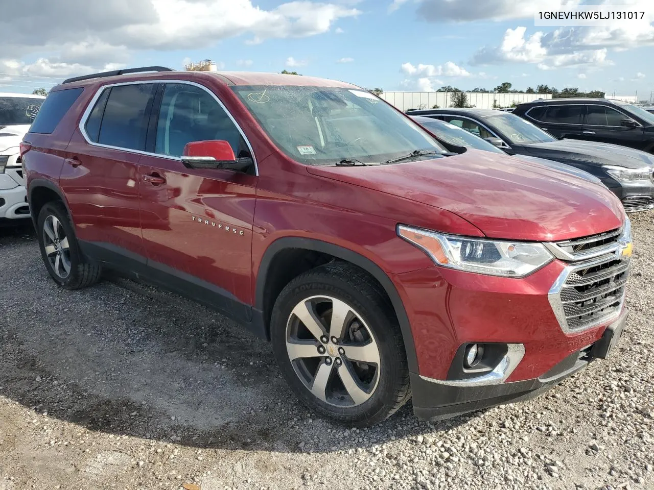 1GNEVHKW5LJ131017 2020 Chevrolet Traverse Lt