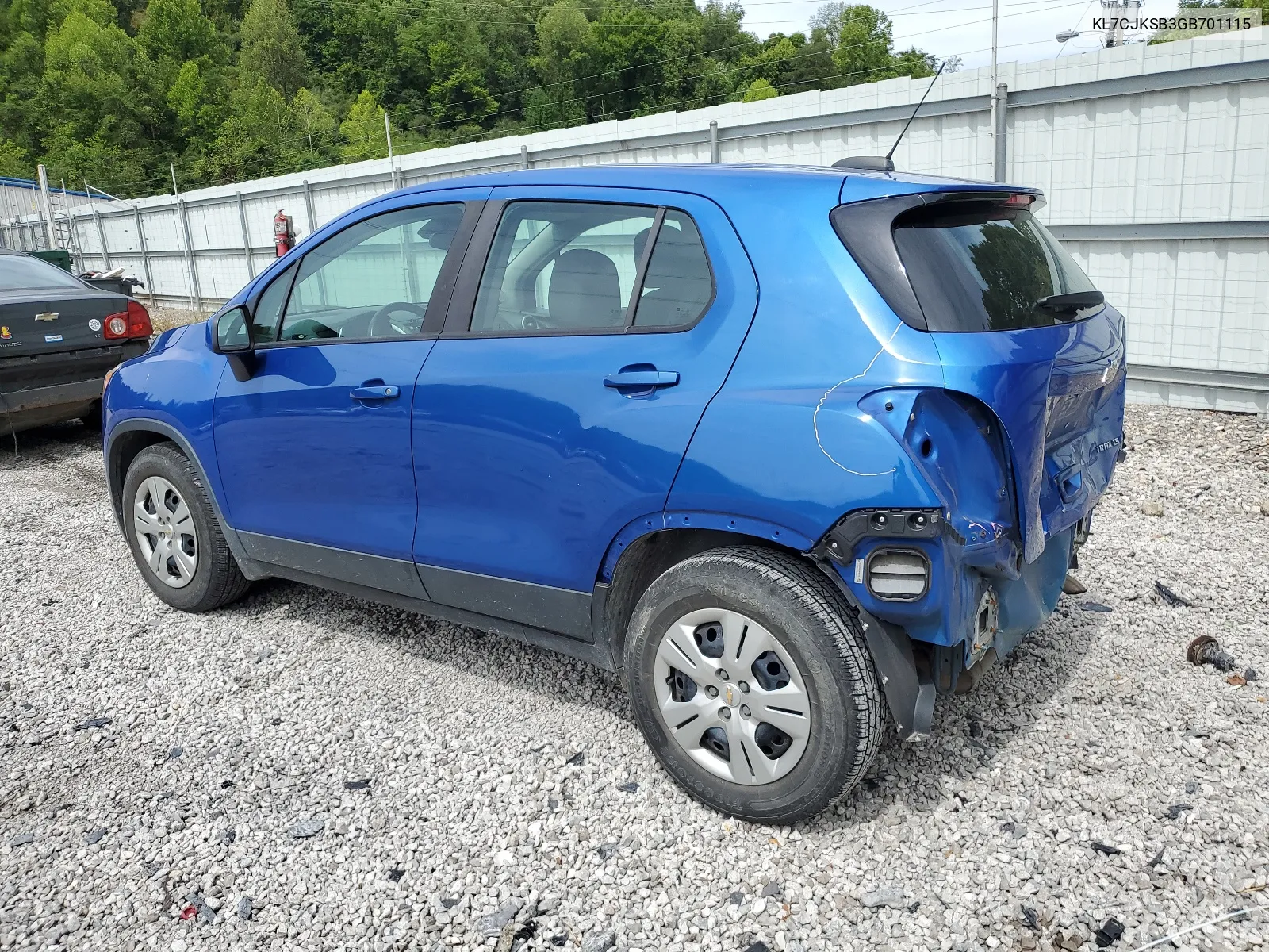 KL7CJKSB3GB701115 2016 Chevrolet Trax Ls