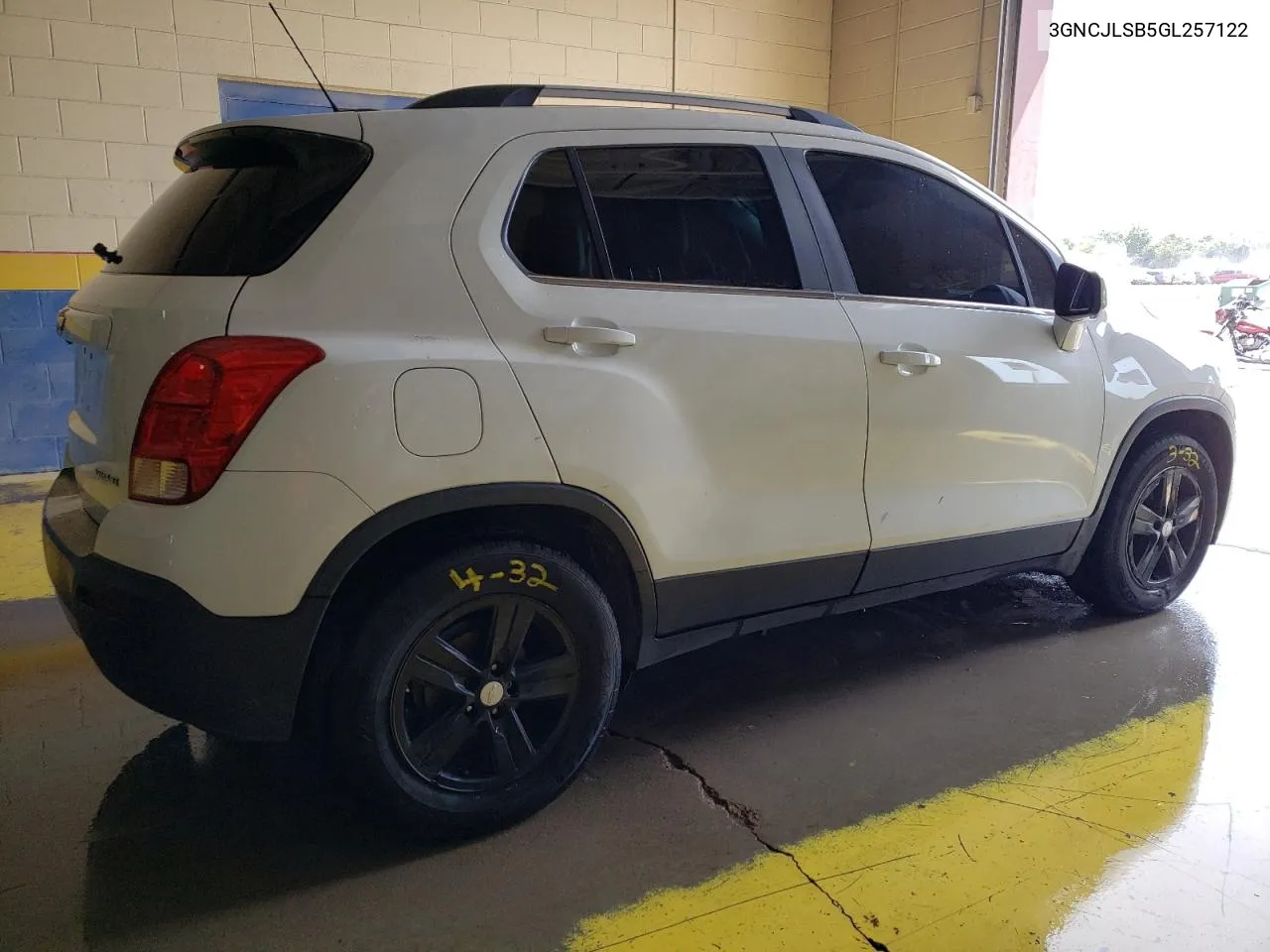 3GNCJLSB5GL257122 2016 Chevrolet Trax 1Lt