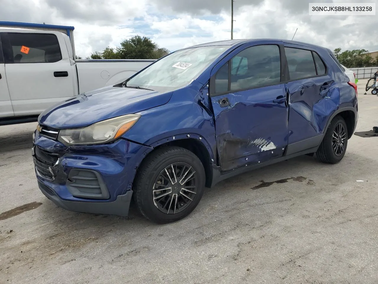 2017 Chevrolet Trax Ls VIN: 3GNCJKSB8HL133258 Lot: 70845284