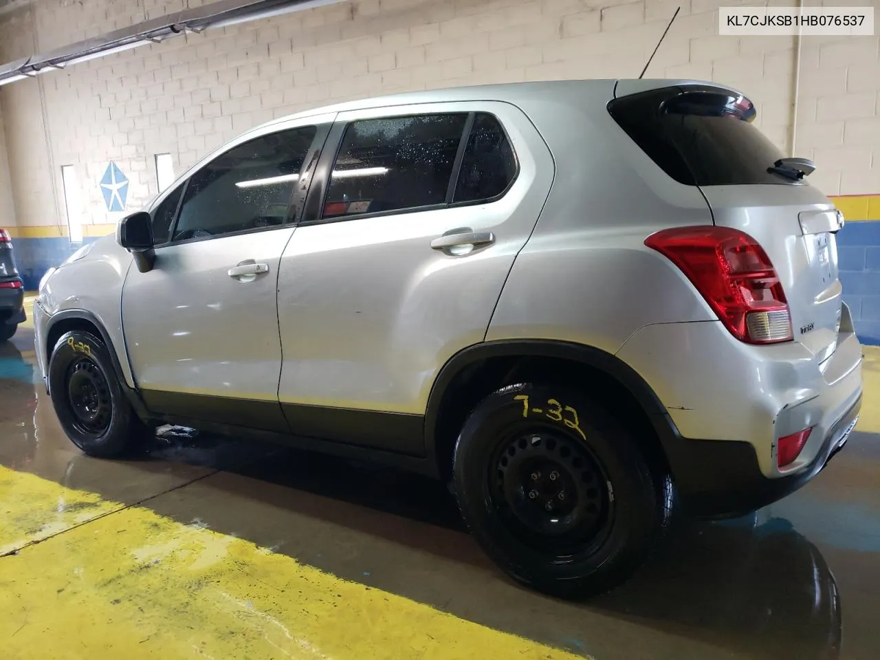 2017 Chevrolet Trax Ls VIN: KL7CJKSB1HB076537 Lot: 73320494