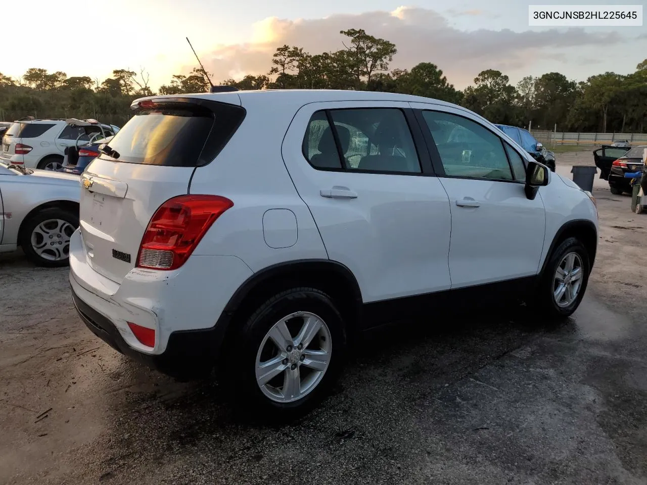 2017 Chevrolet Trax Ls VIN: 3GNCJNSB2HL225645 Lot: 77337594