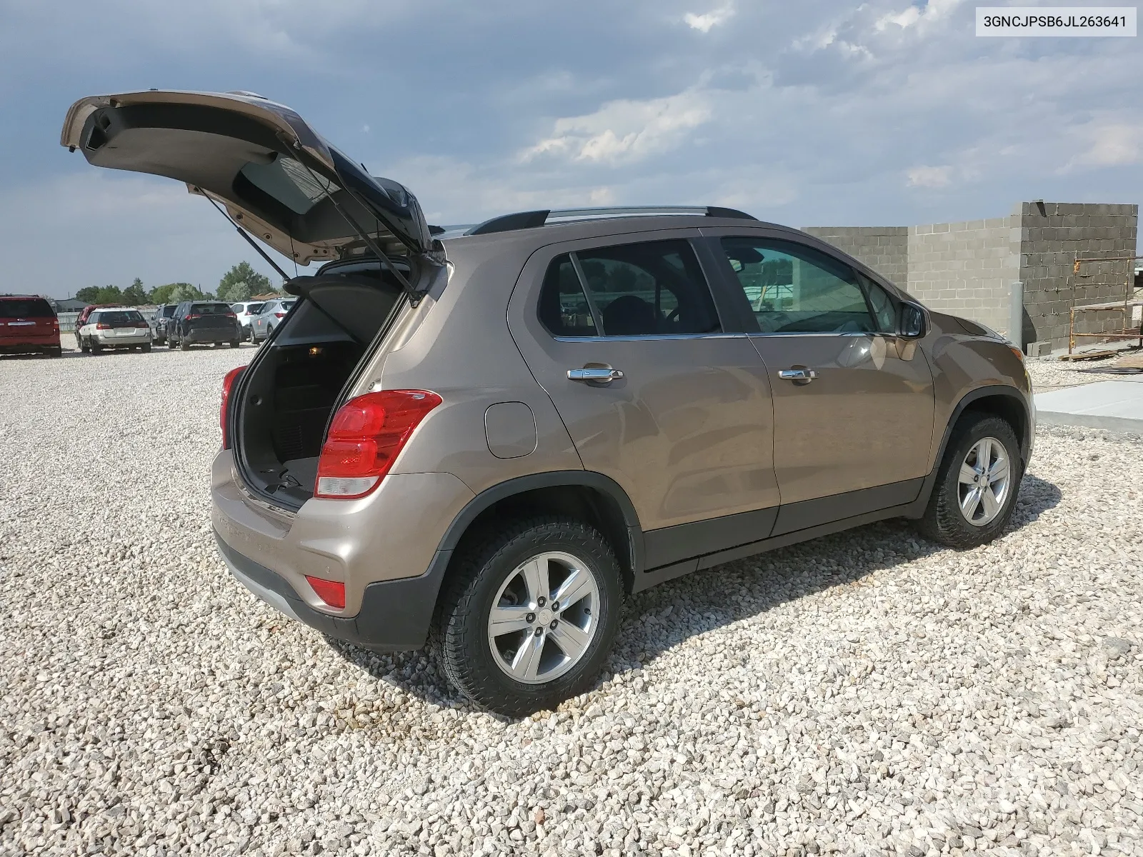 3GNCJPSB6JL263641 2018 Chevrolet Trax 1Lt