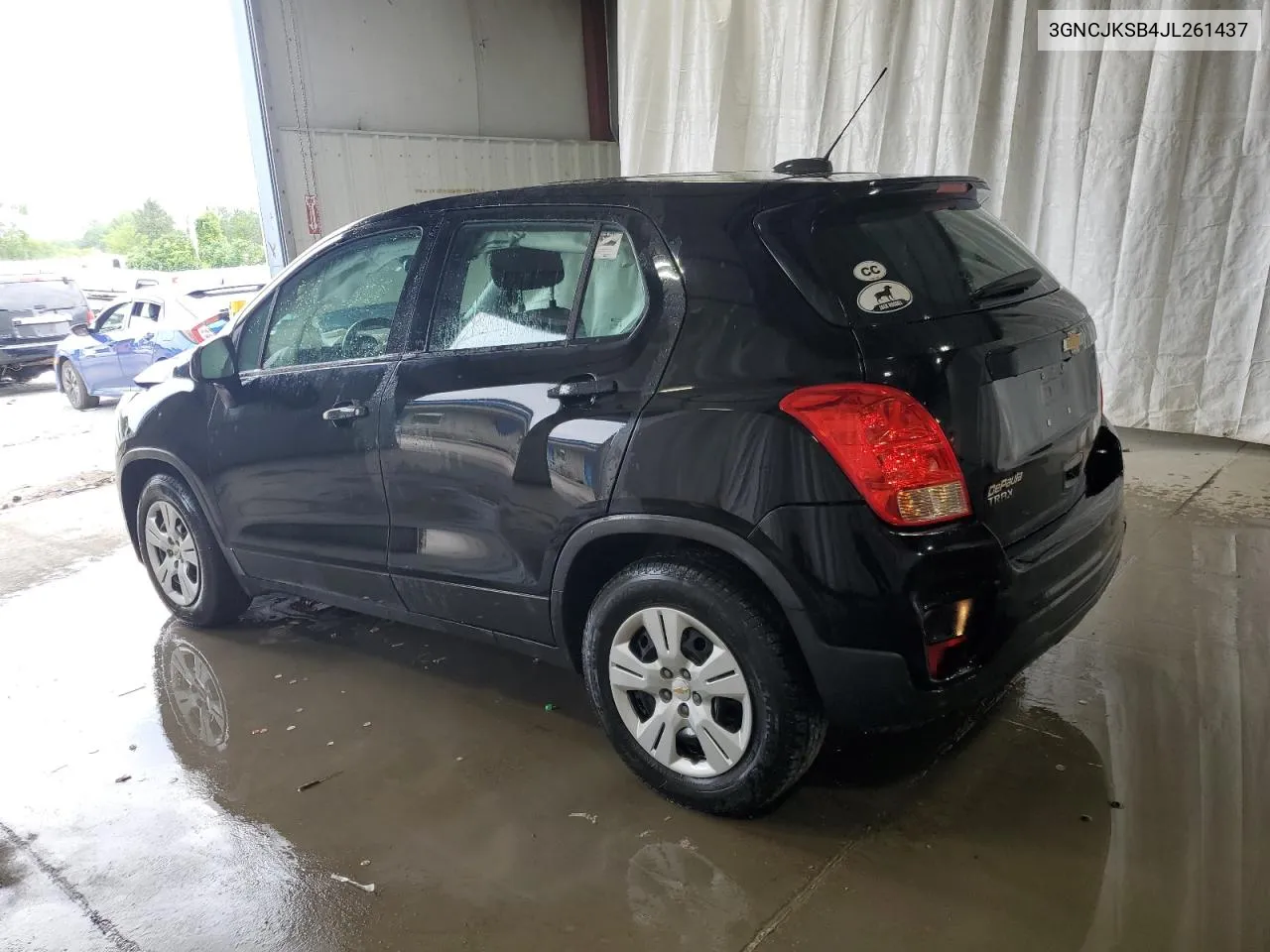 2018 Chevrolet Trax Ls VIN: 3GNCJKSB4JL261437 Lot: 66065904