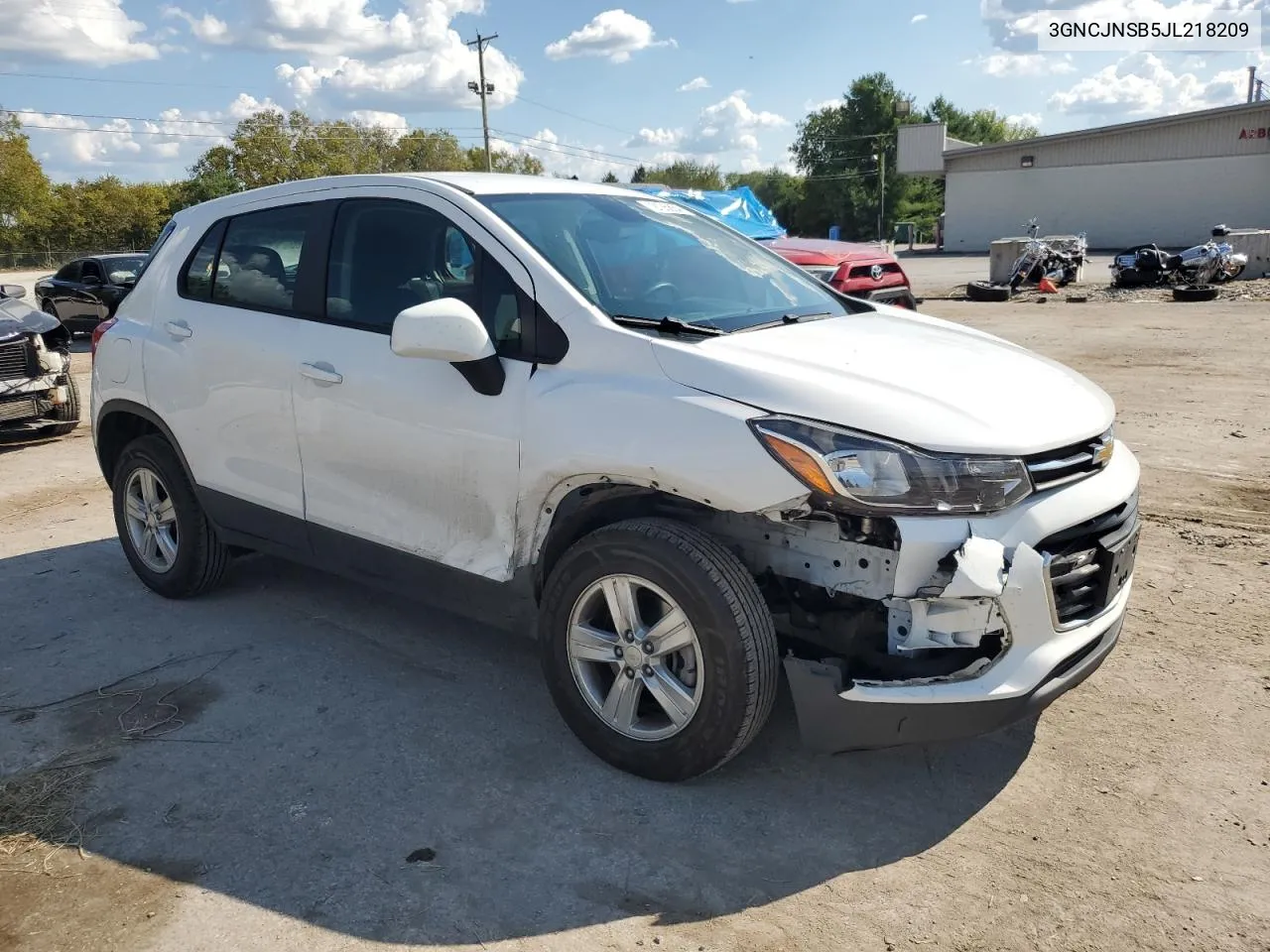 2018 Chevrolet Trax Ls VIN: 3GNCJNSB5JL218209 Lot: 72125854