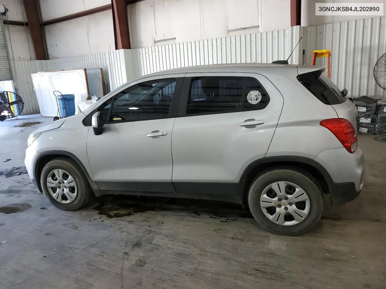 2018 Chevrolet Trax Ls VIN: 3GNCJKSB4JL202890 Lot: 72970724