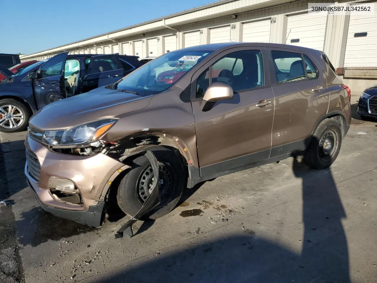 2018 Chevrolet Trax Ls VIN: 3GNCJKSB7JL342562 Lot: 72985424