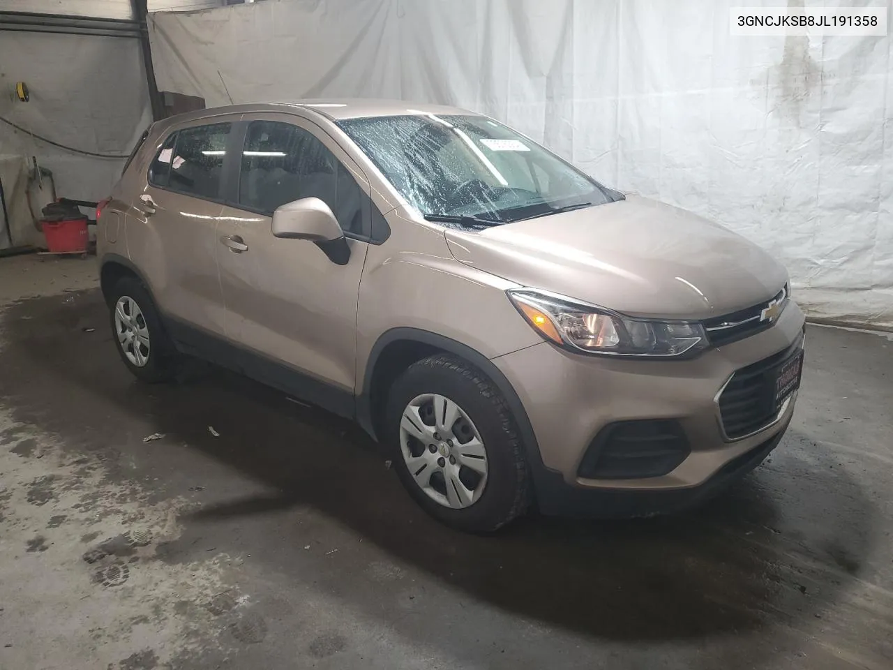 2018 Chevrolet Trax Ls VIN: 3GNCJKSB8JL191358 Lot: 73575364