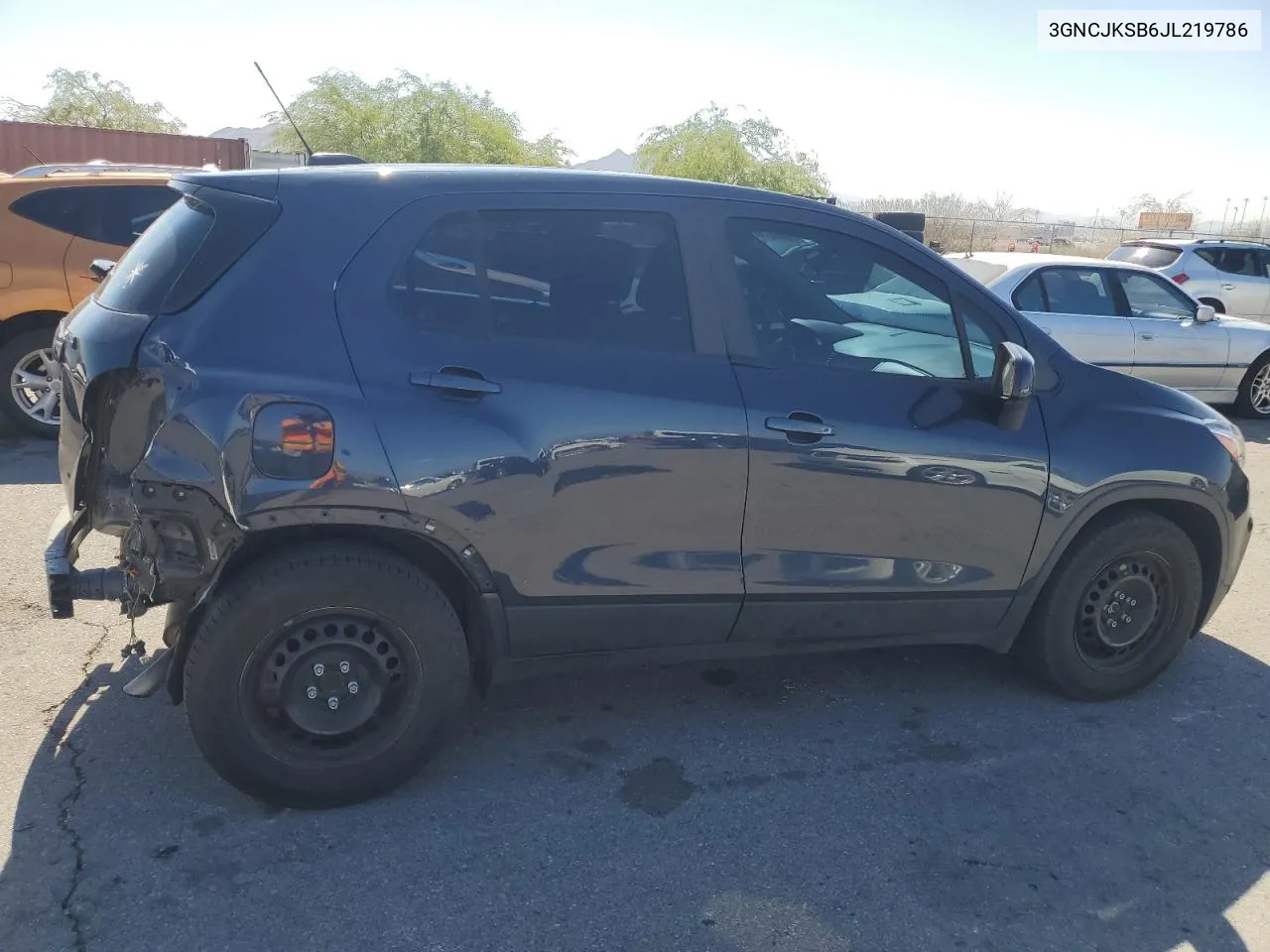 3GNCJKSB6JL219786 2018 Chevrolet Trax Ls