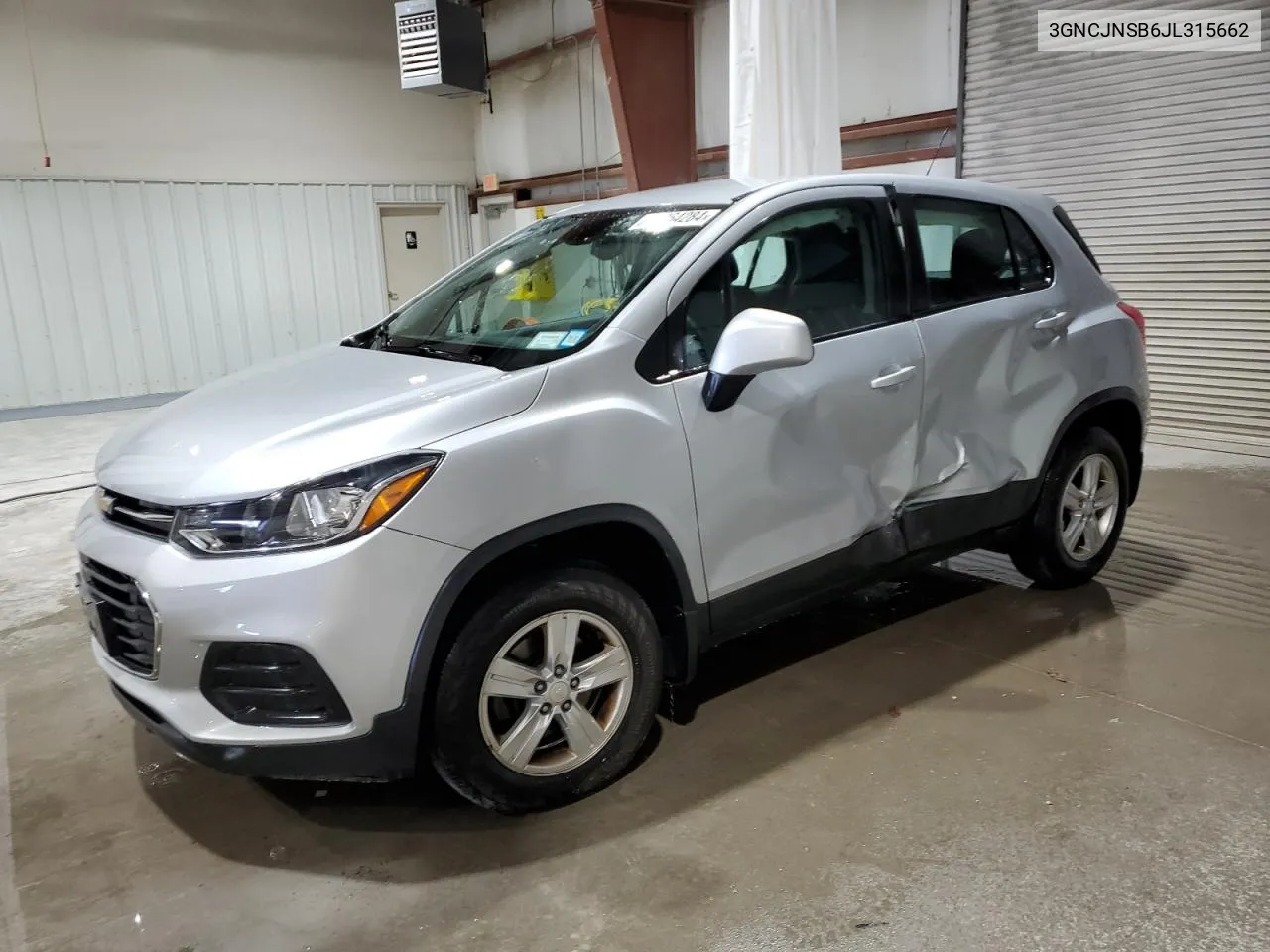 2018 Chevrolet Trax Ls VIN: 3GNCJNSB6JL315662 Lot: 75364284