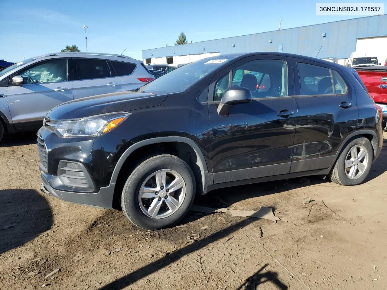 2018 Chevrolet Trax Ls VIN: 3GNCJNSB2JL178557 Lot: 75686184