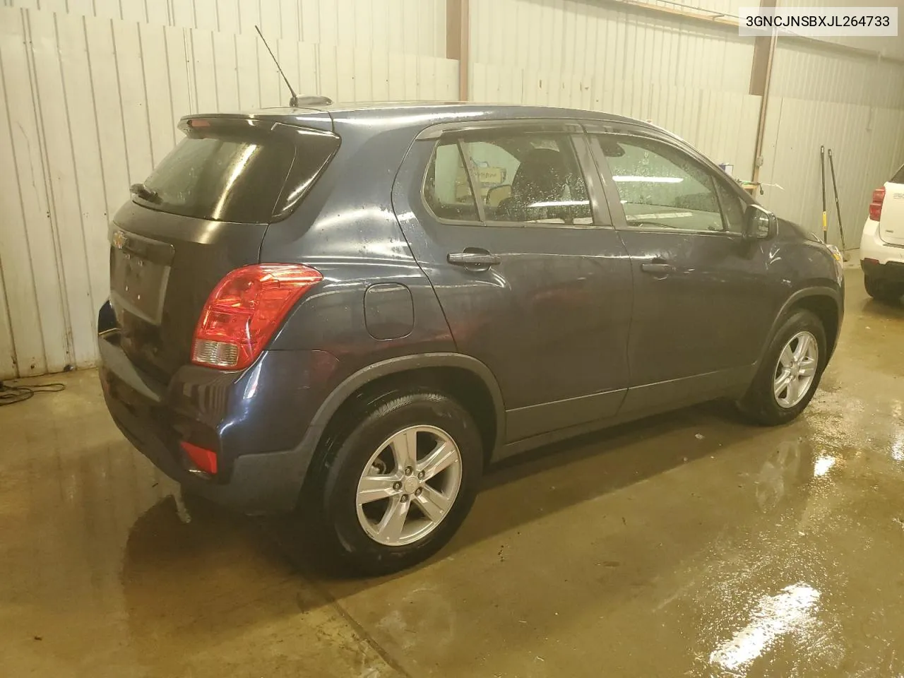 3GNCJNSBXJL264733 2018 Chevrolet Trax Ls