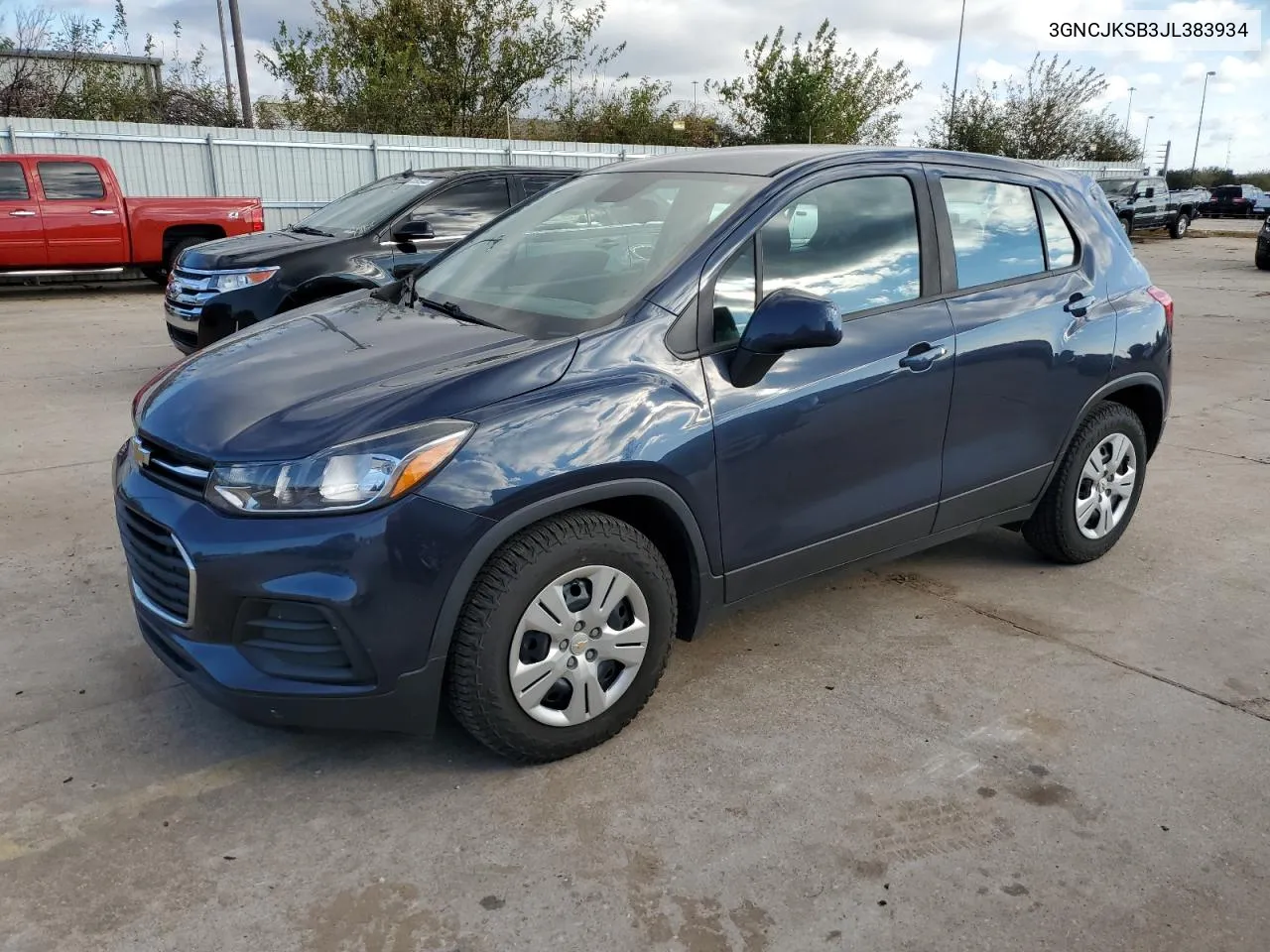 2018 Chevrolet Trax Ls VIN: 3GNCJKSB3JL383934 Lot: 79670614