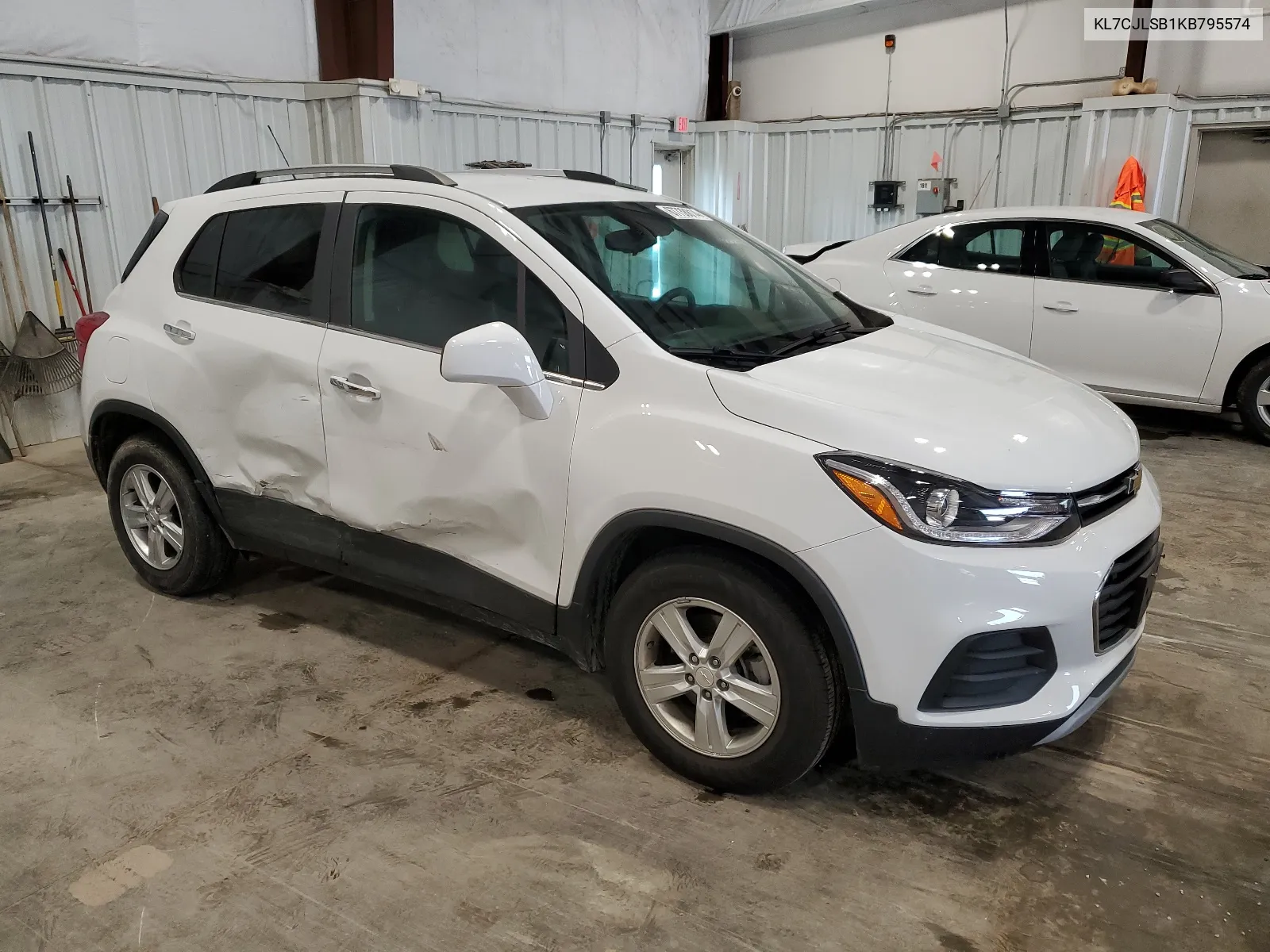 KL7CJLSB1KB795574 2019 Chevrolet Trax 1Lt