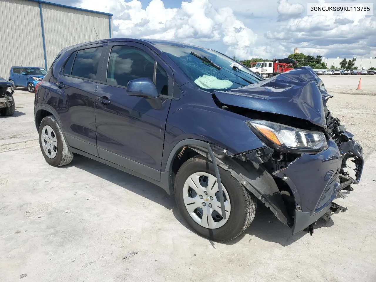 3GNCJKSB9KL113785 2019 Chevrolet Trax Ls