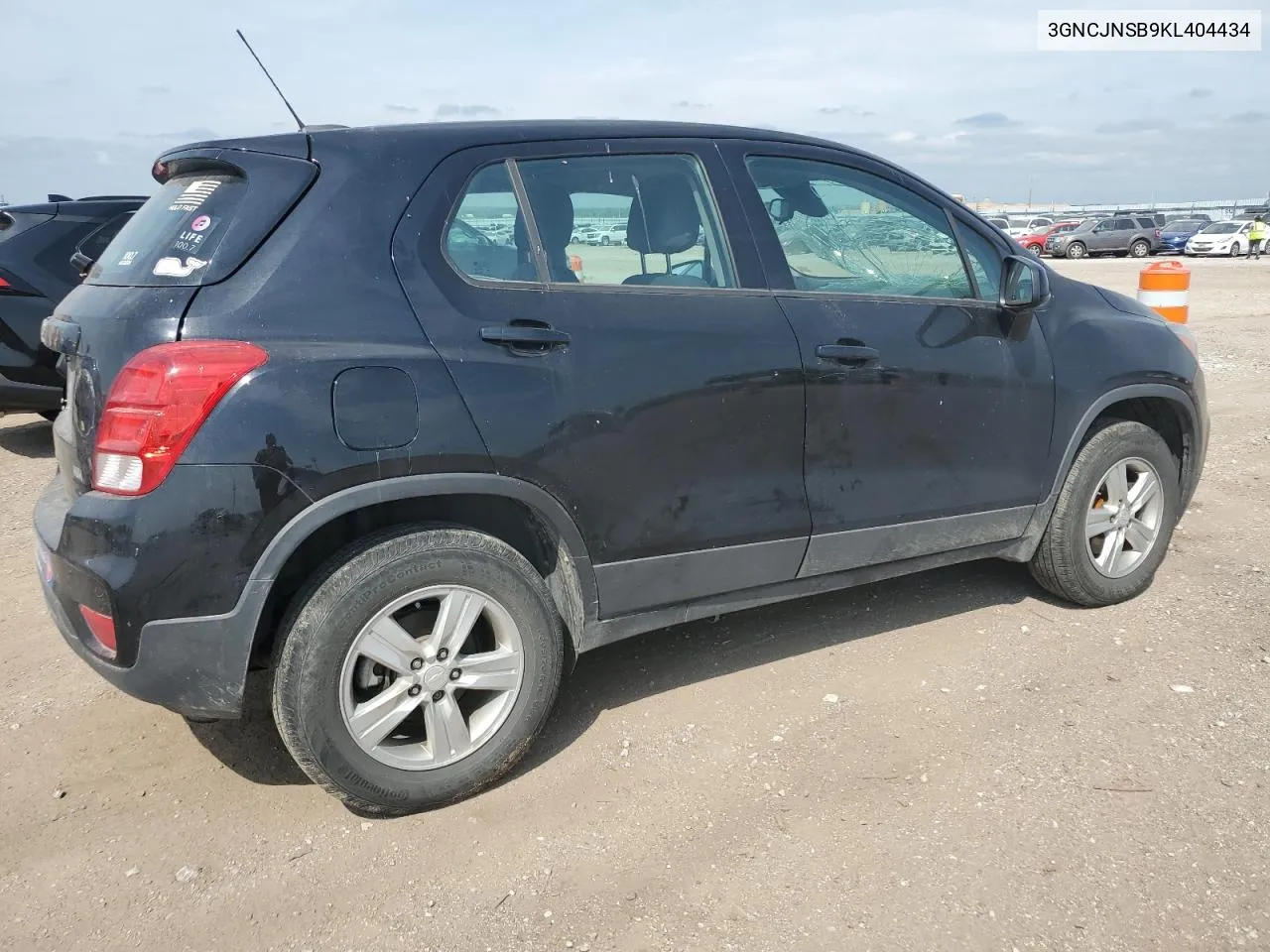 2019 Chevrolet Trax Ls VIN: 3GNCJNSB9KL404434 Lot: 70176974