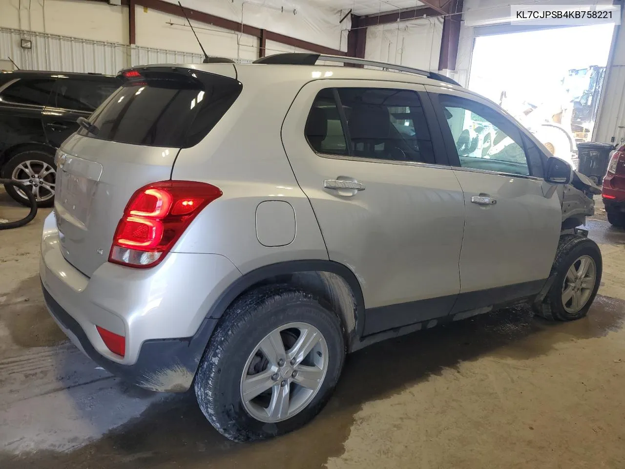 KL7CJPSB4KB758221 2019 Chevrolet Trax 1Lt