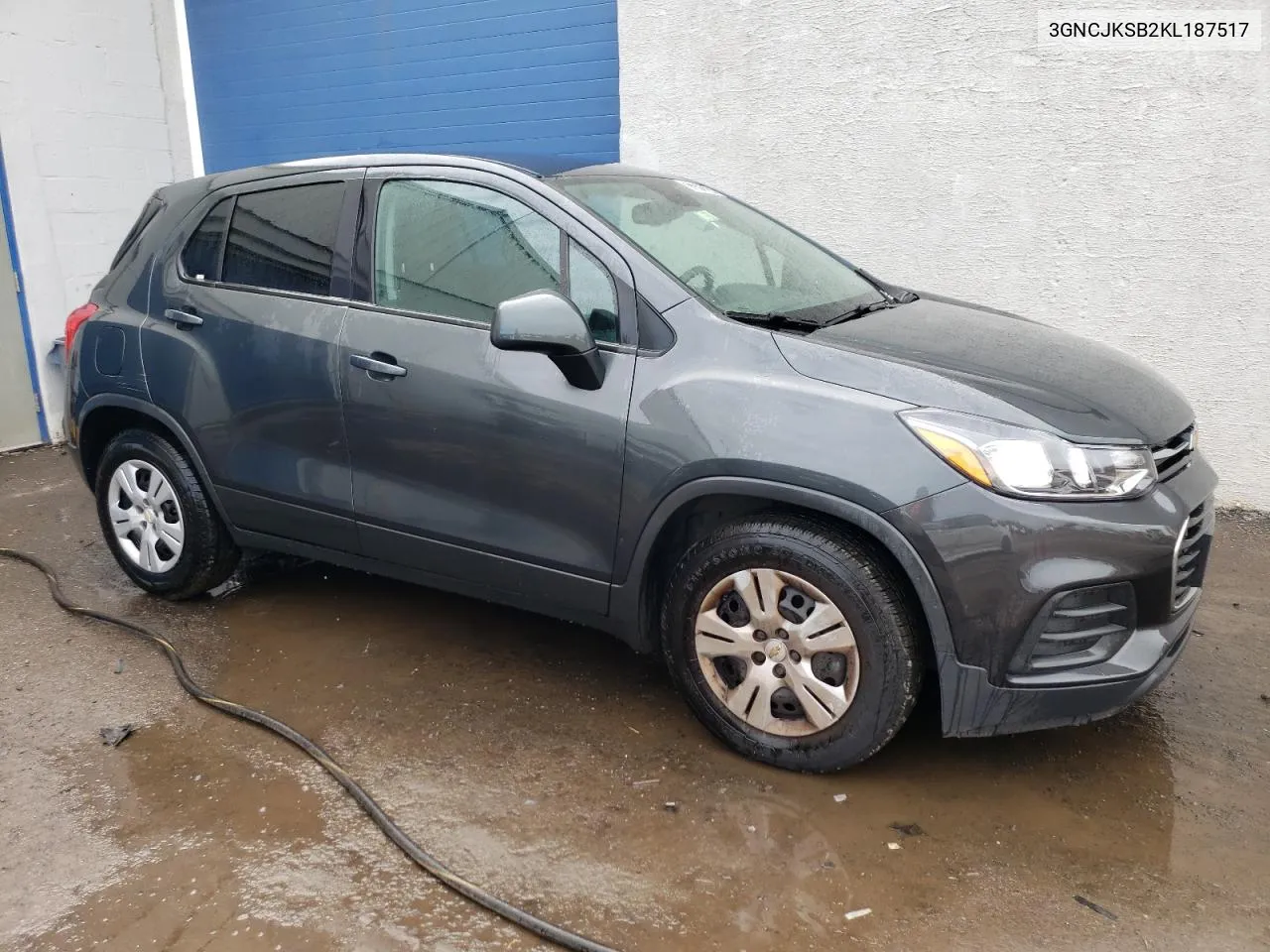 2019 Chevrolet Trax Ls VIN: 3GNCJKSB2KL187517 Lot: 73375804