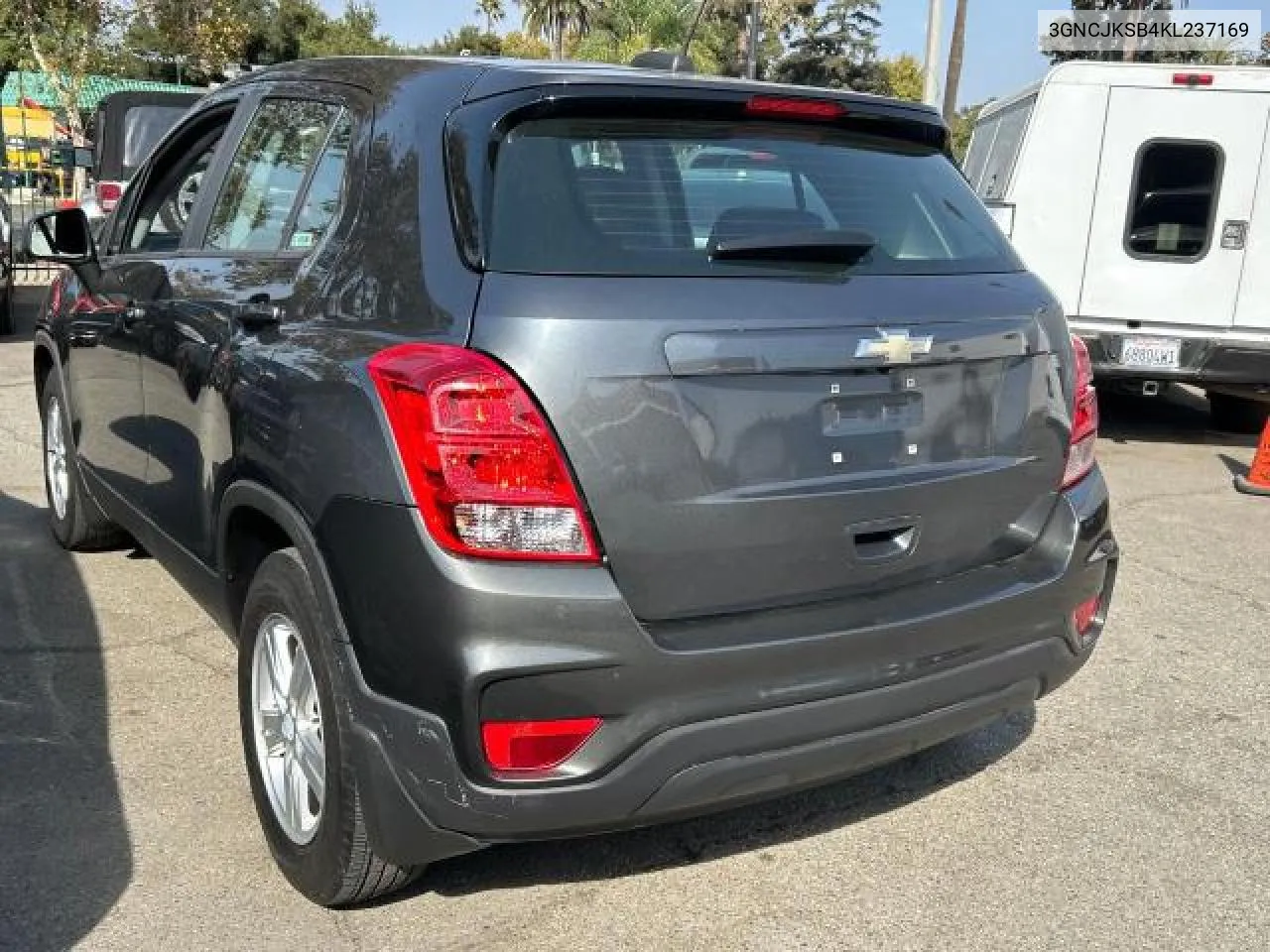 2019 Chevrolet Trax Ls VIN: 3GNCJKSB4KL237169 Lot: 77235054