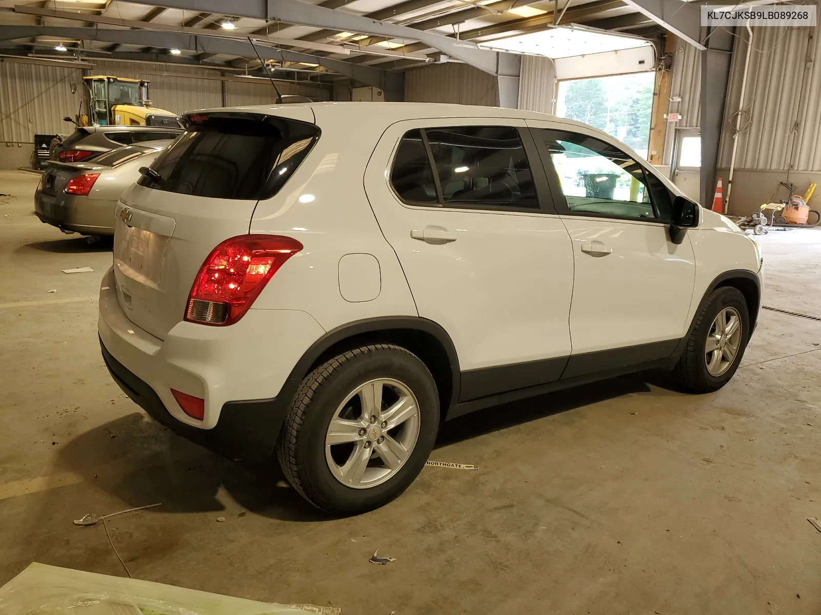 KL7CJKSB9LB089268 2020 Chevrolet Trax Ls