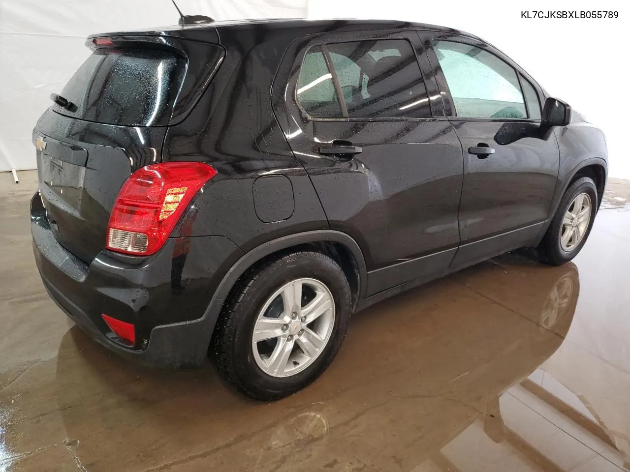 2020 Chevrolet Trax Ls VIN: KL7CJKSBXLB055789 Lot: 70689294