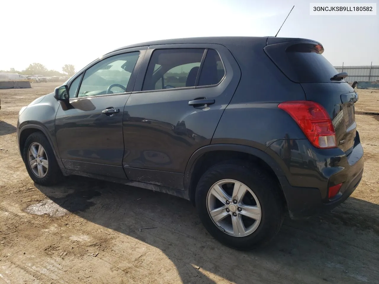 3GNCJKSB9LL180582 2020 Chevrolet Trax Ls