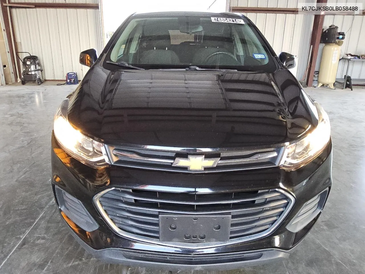 2020 Chevrolet Trax Ls VIN: KL7CJKSB0LB058488 Lot: 74854214