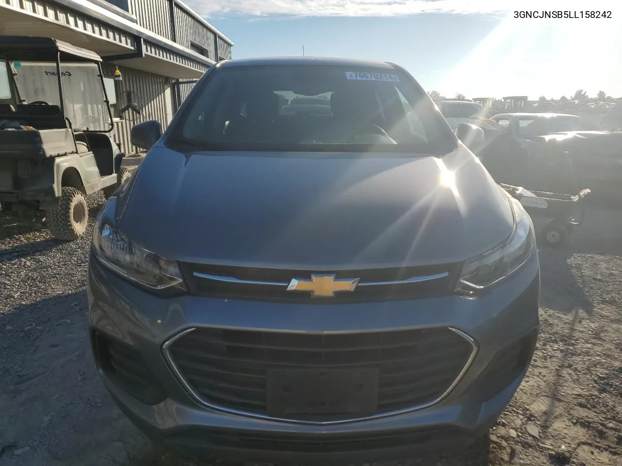 2020 Chevrolet Trax Ls VIN: 3GNCJNSB5LL158242 Lot: 76670214