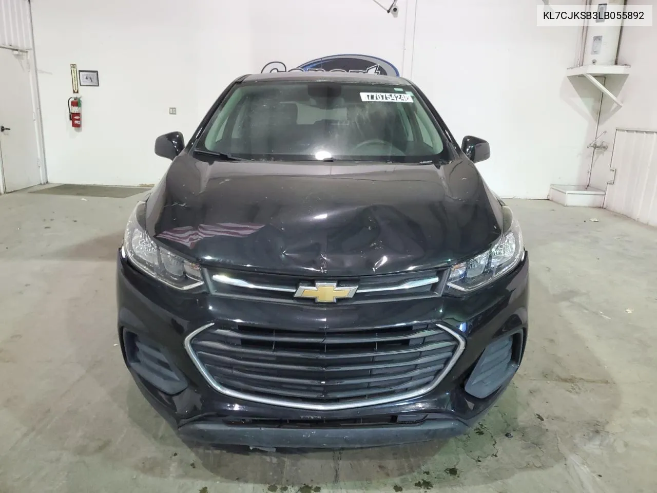 2020 Chevrolet Trax Ls VIN: KL7CJKSB3LB055892 Lot: 77075424