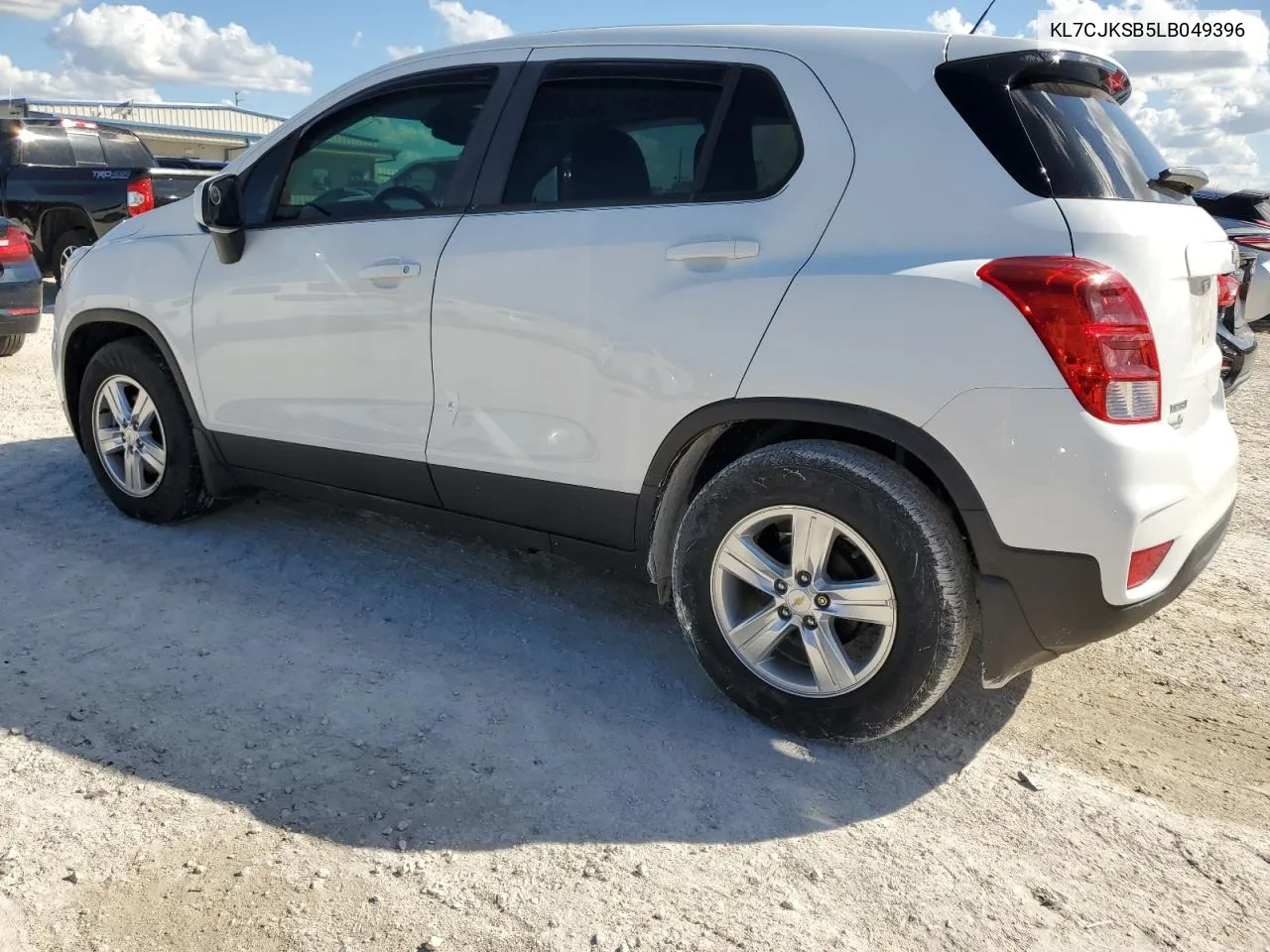 KL7CJKSB5LB049396 2020 Chevrolet Trax Ls