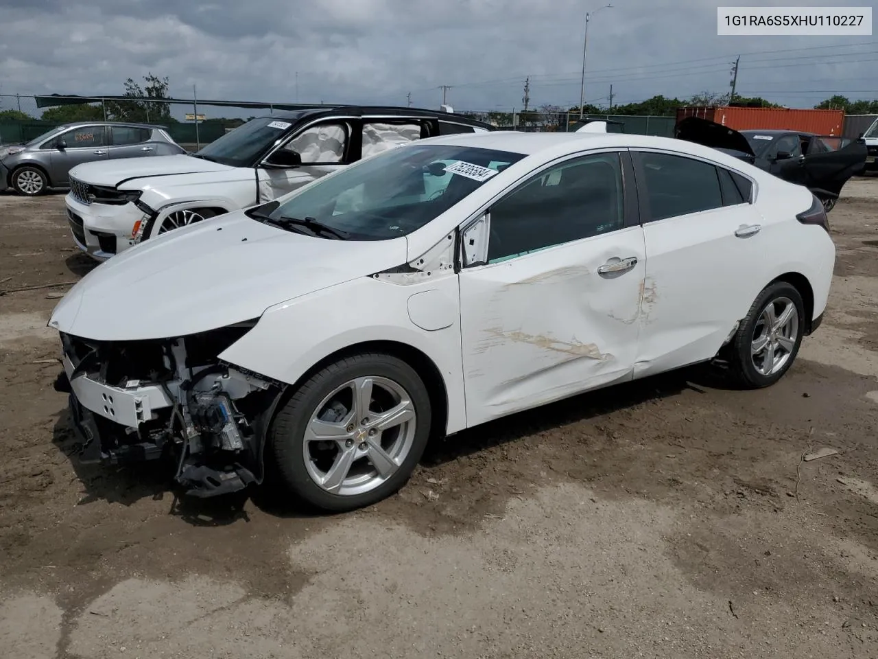 2017 Chevrolet Volt Lt VIN: 1G1RA6S5XHU110227 Lot: 75236584