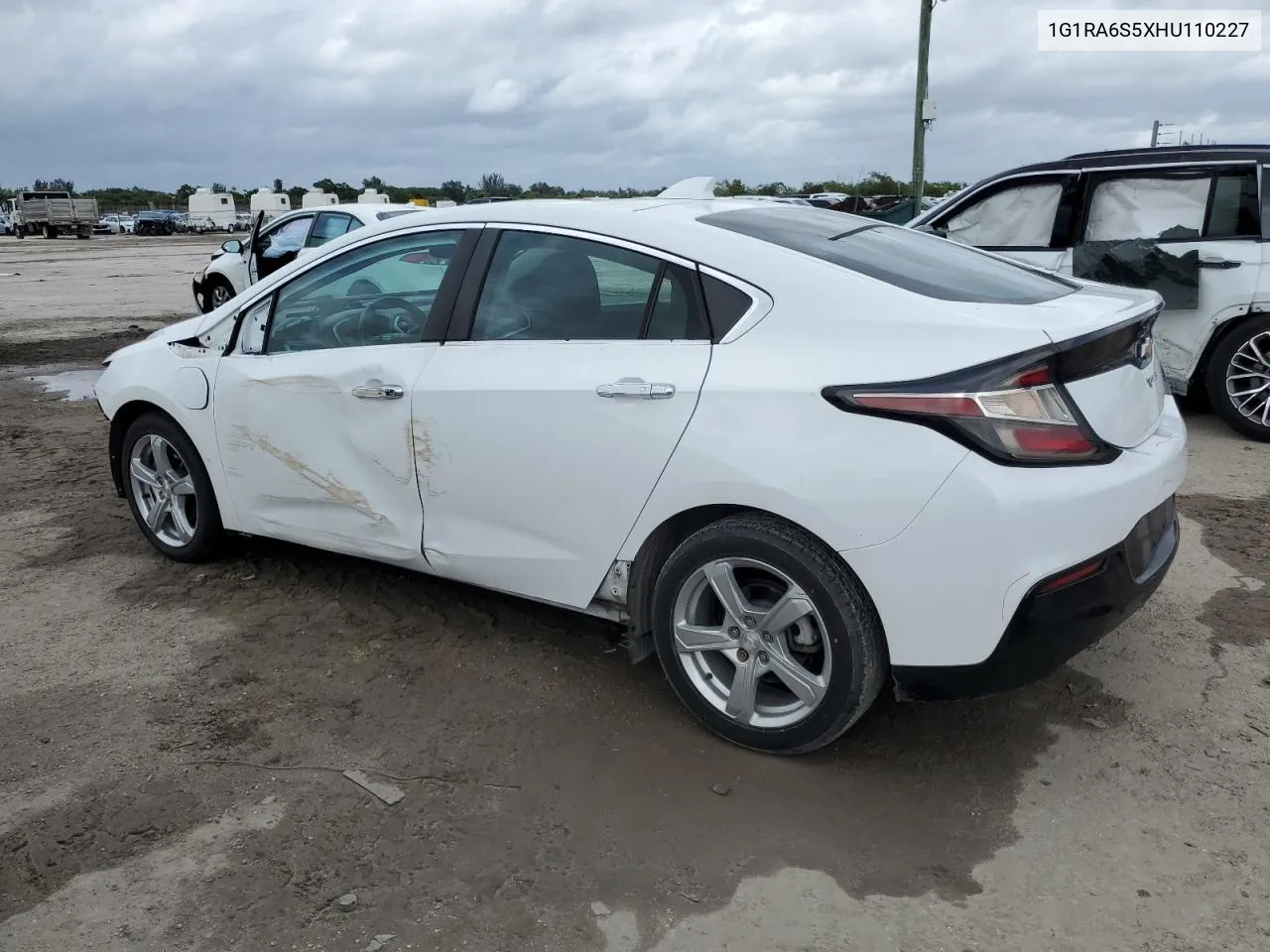 2017 Chevrolet Volt Lt VIN: 1G1RA6S5XHU110227 Lot: 75236584