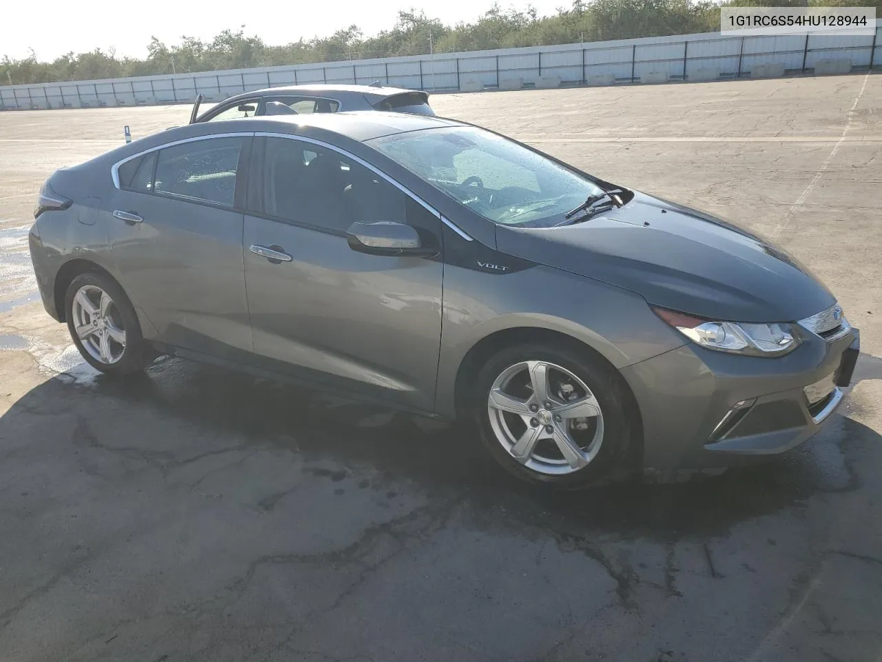 2017 Chevrolet Volt Lt VIN: 1G1RC6S54HU128944 Lot: 77822474