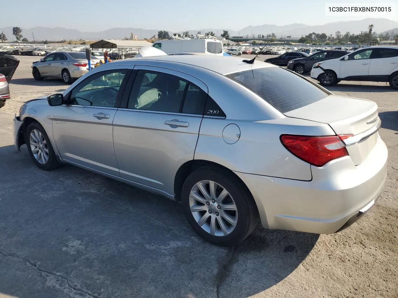 2011 Chrysler 200 Touring VIN: 1C3BC1FBXBN570015 Lot: 63278264