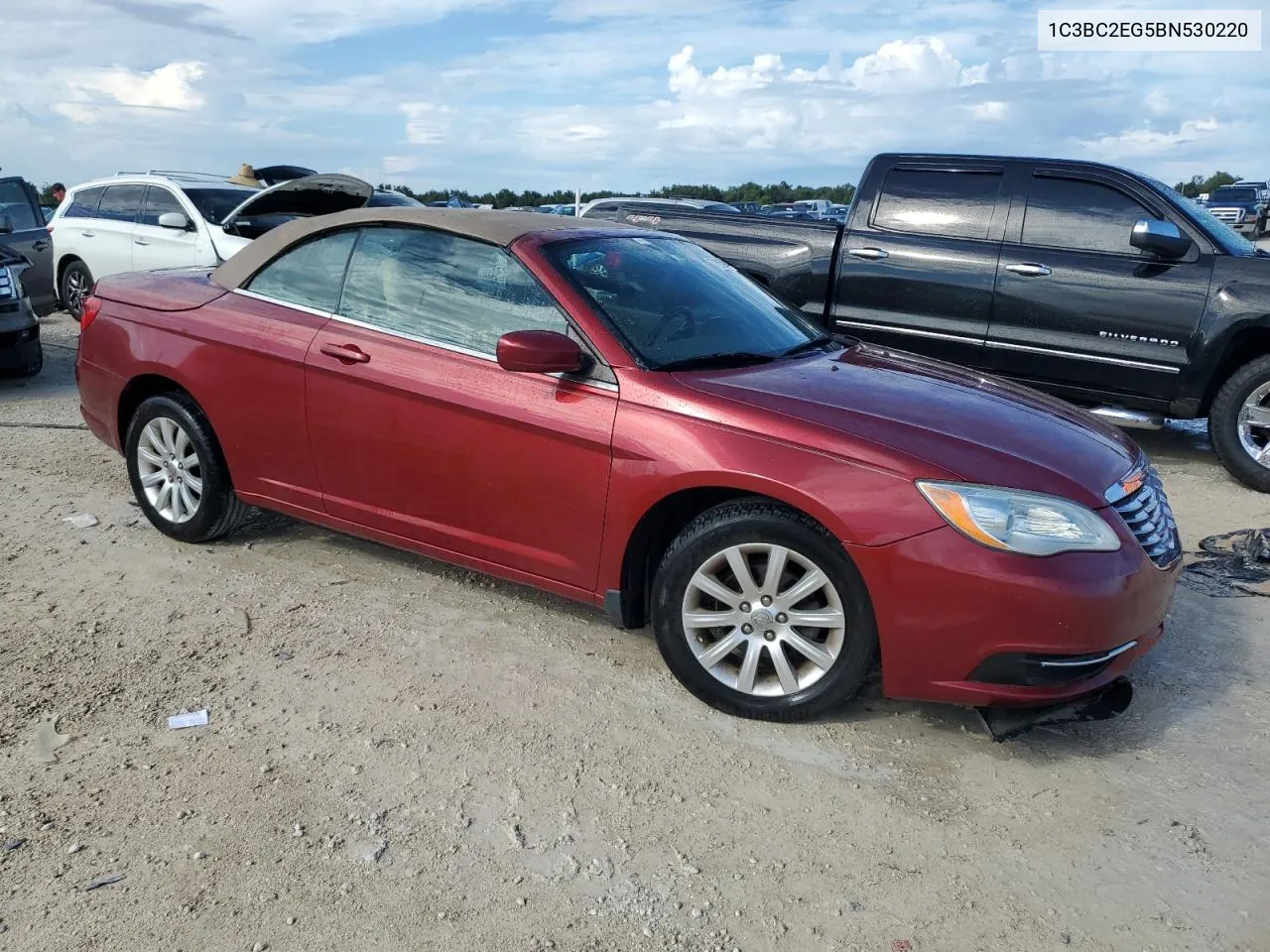 2011 Chrysler 200 Touring VIN: 1C3BC2EG5BN530220 Lot: 71615394