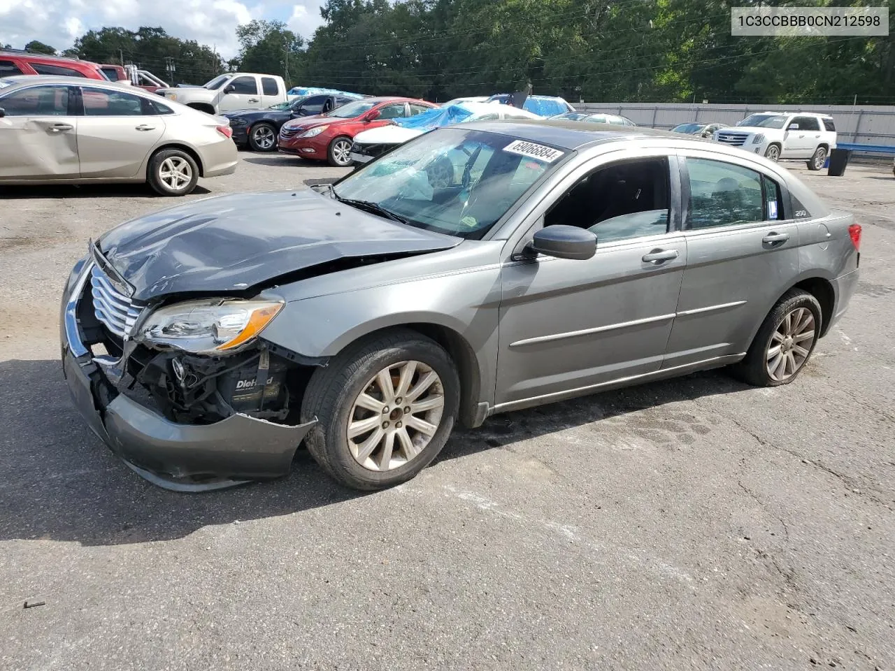 2012 Chrysler 200 Touring VIN: 1C3CCBBB0CN212598 Lot: 69066884