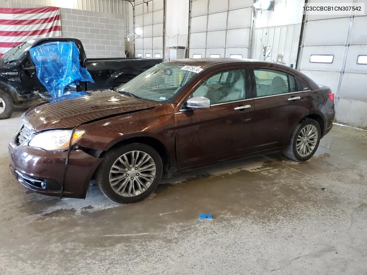 2012 Chrysler 200 Limited VIN: 1C3CCBCB1CN307542 Lot: 70675674