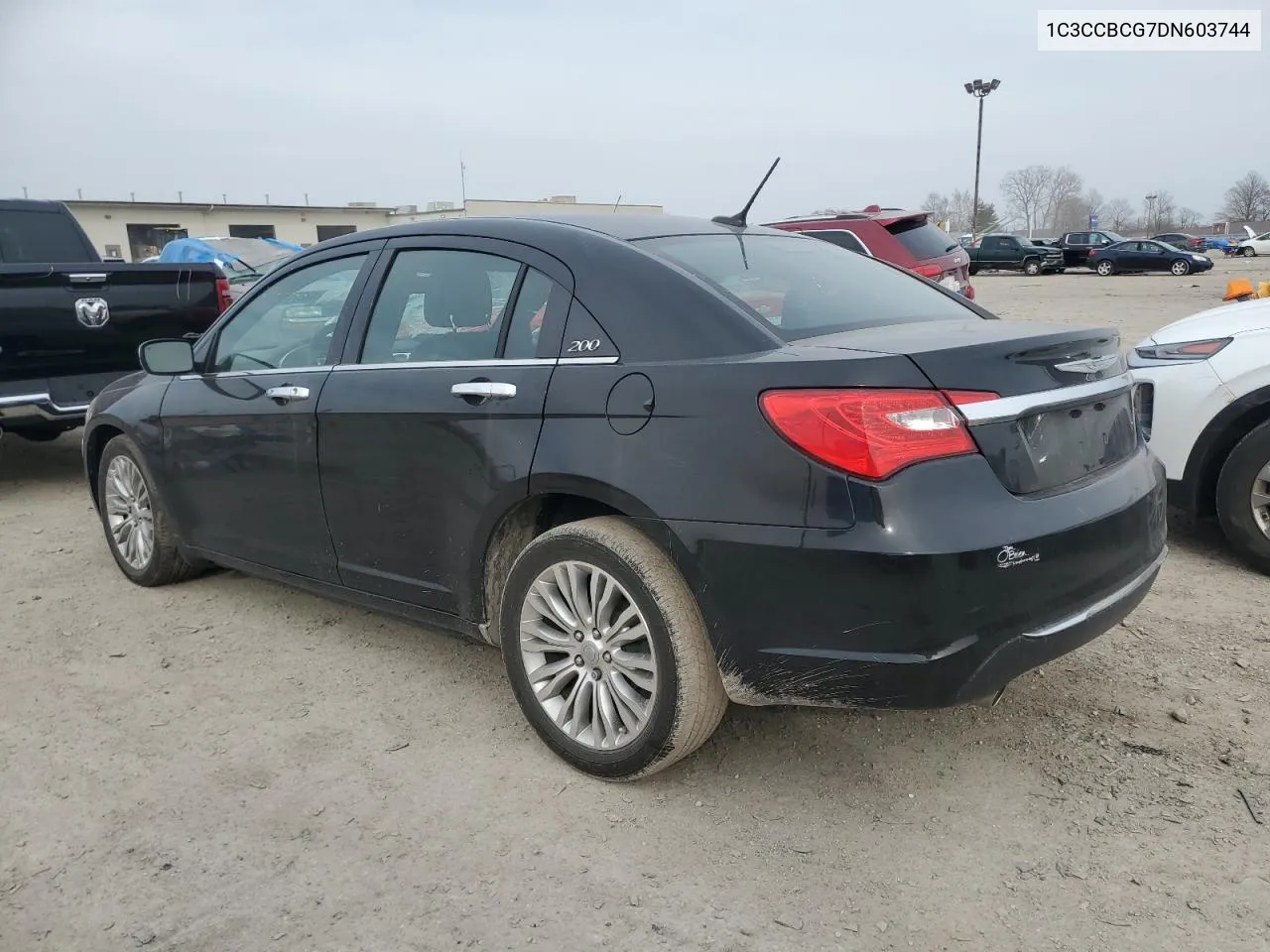 2013 Chrysler 200 Limited VIN: 1C3CCBCG7DN603744 Lot: 43371043