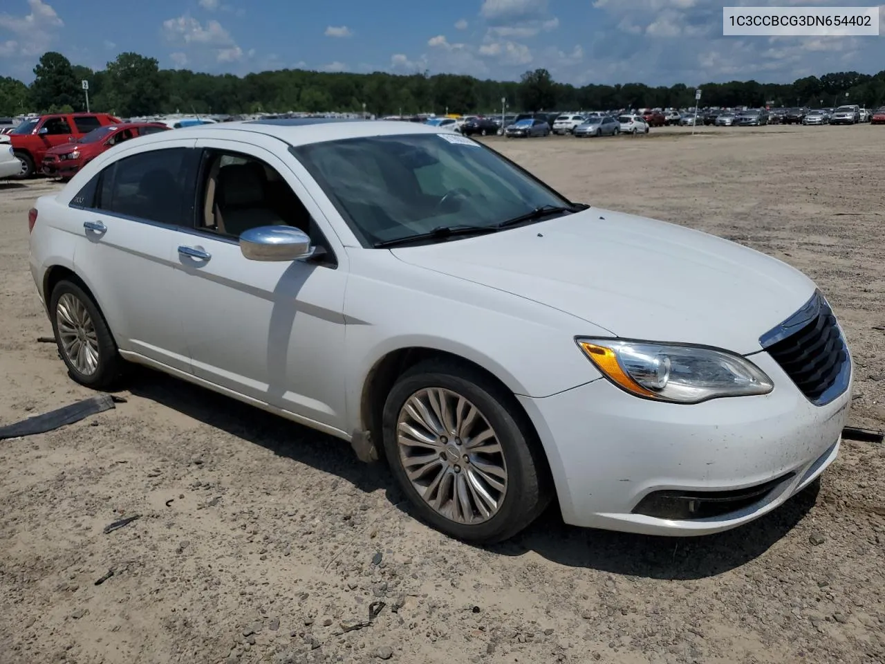 2013 Chrysler 200 Limited VIN: 1C3CCBCG3DN654402 Lot: 61900244