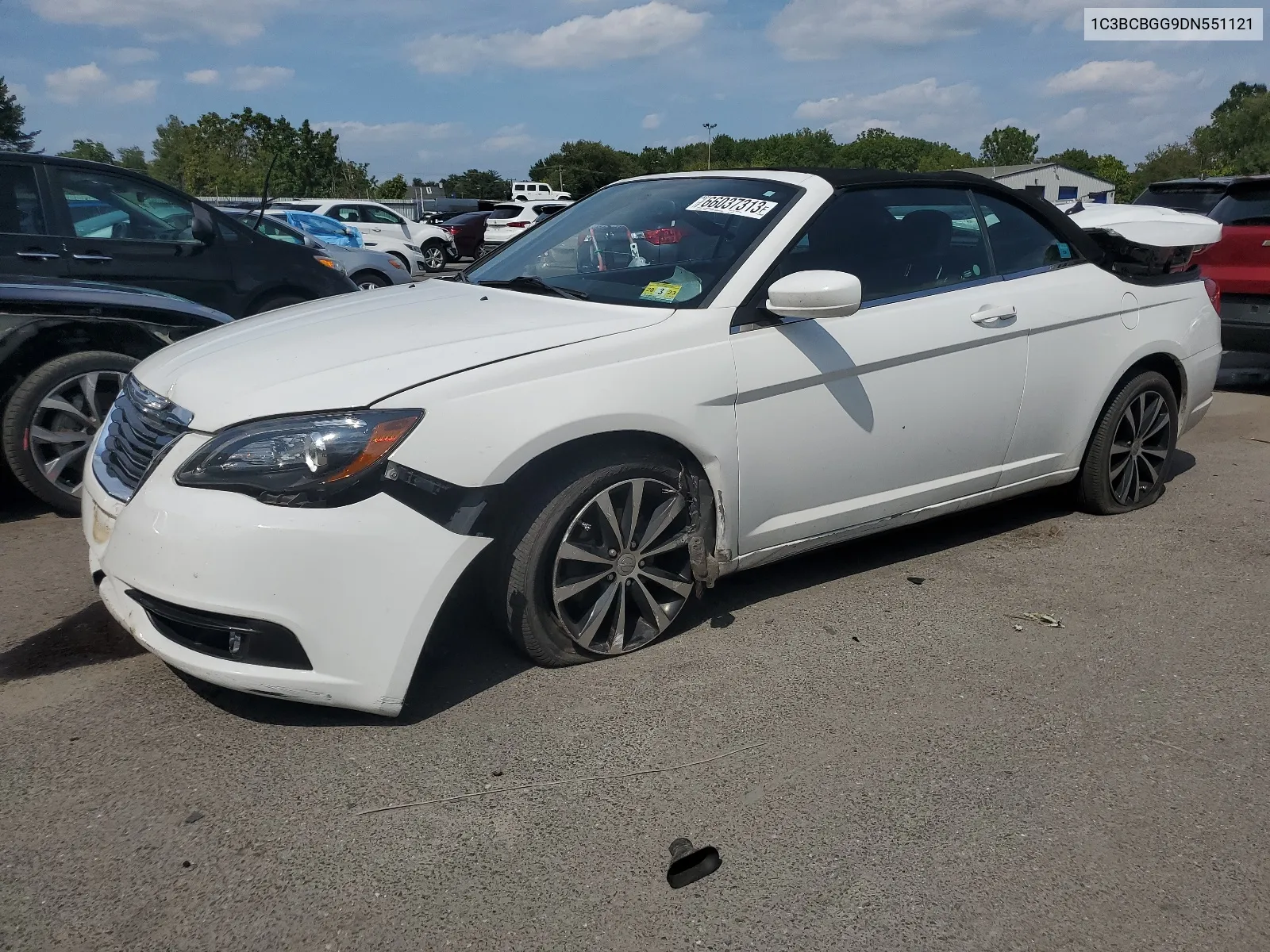 2013 Chrysler 200 S VIN: 1C3BCBGG9DN551121 Lot: 68129634