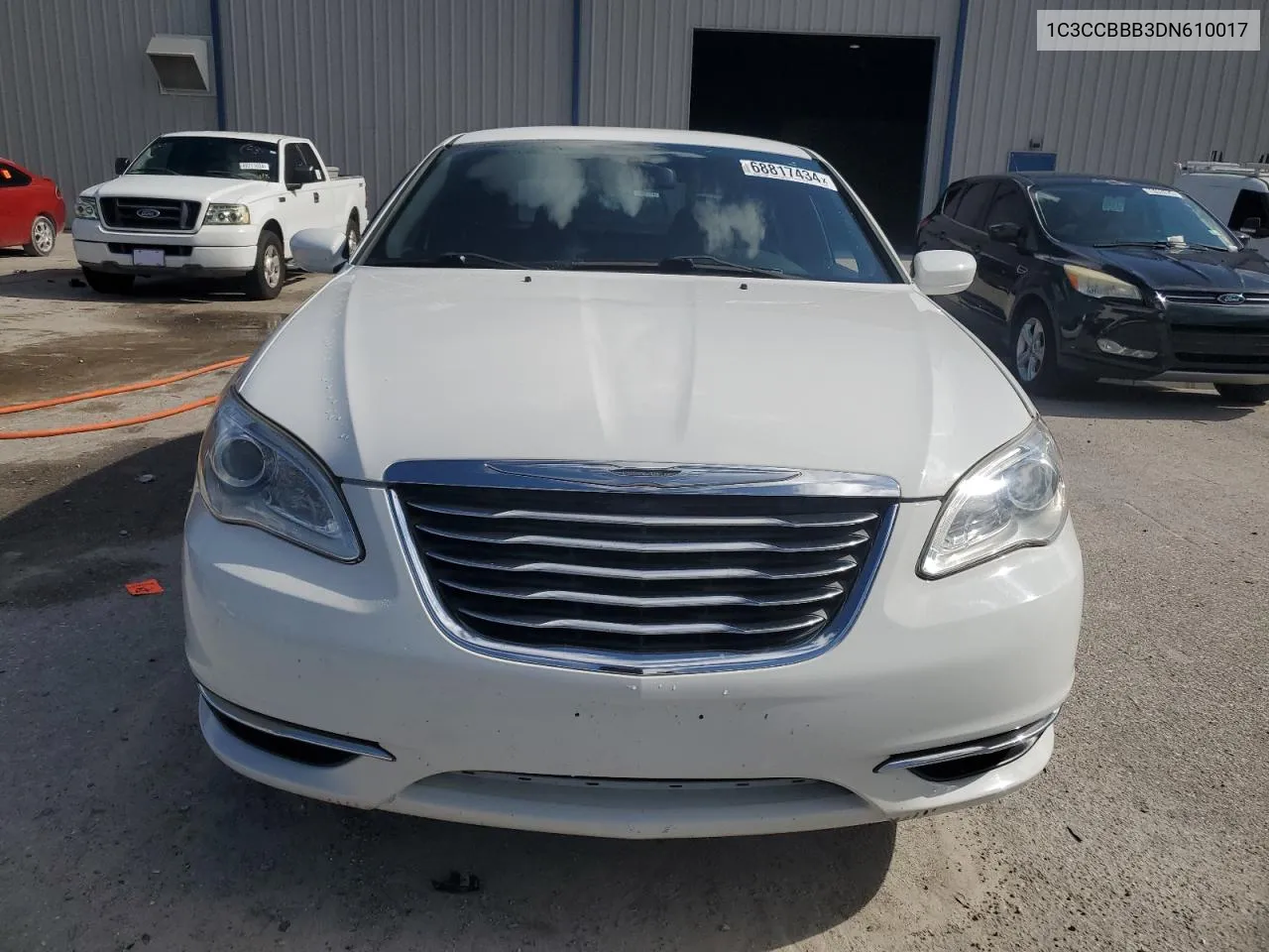 2013 Chrysler 200 Touring VIN: 1C3CCBBB3DN610017 Lot: 68817434